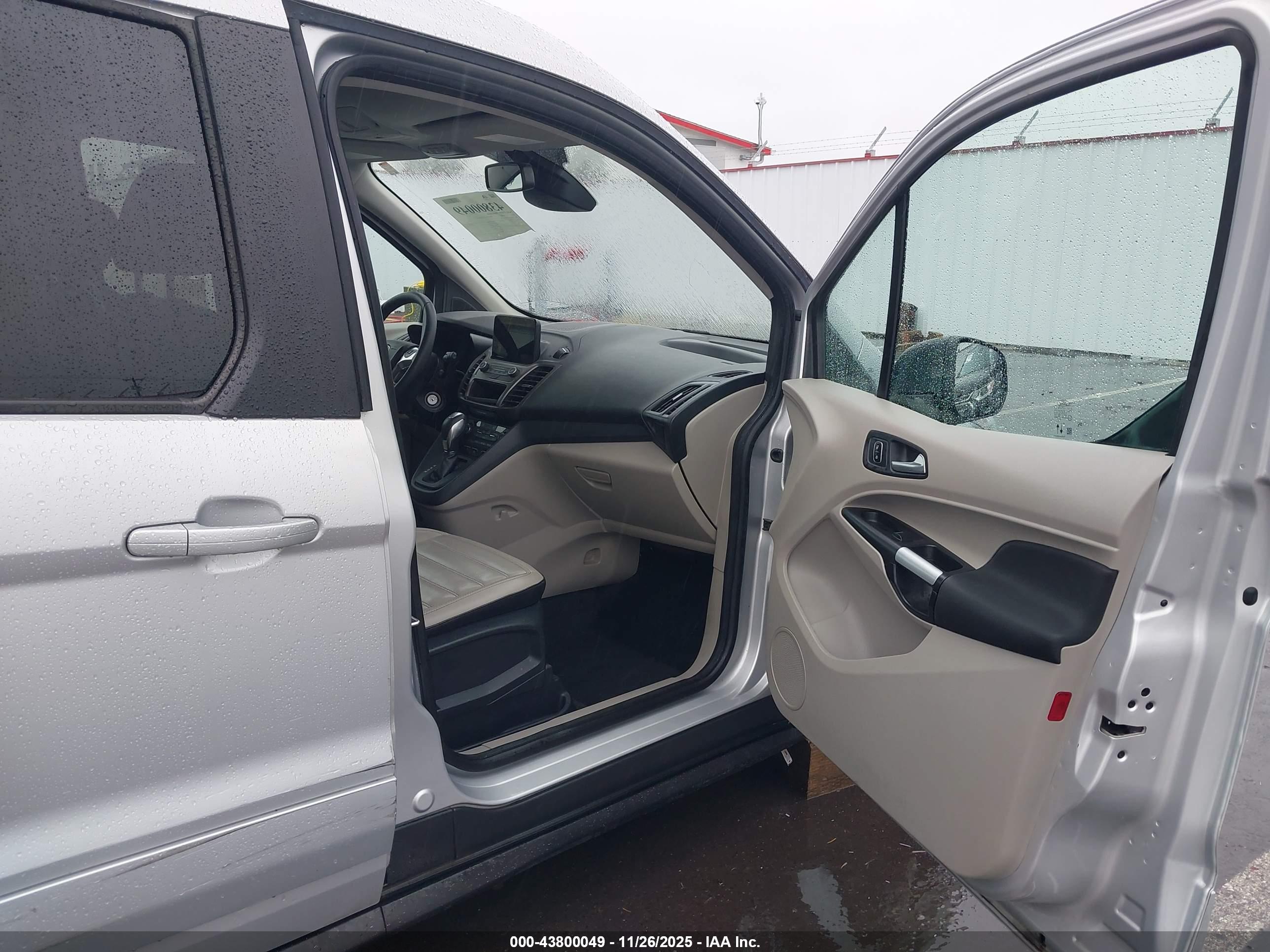 FORD TRANSIT image 5