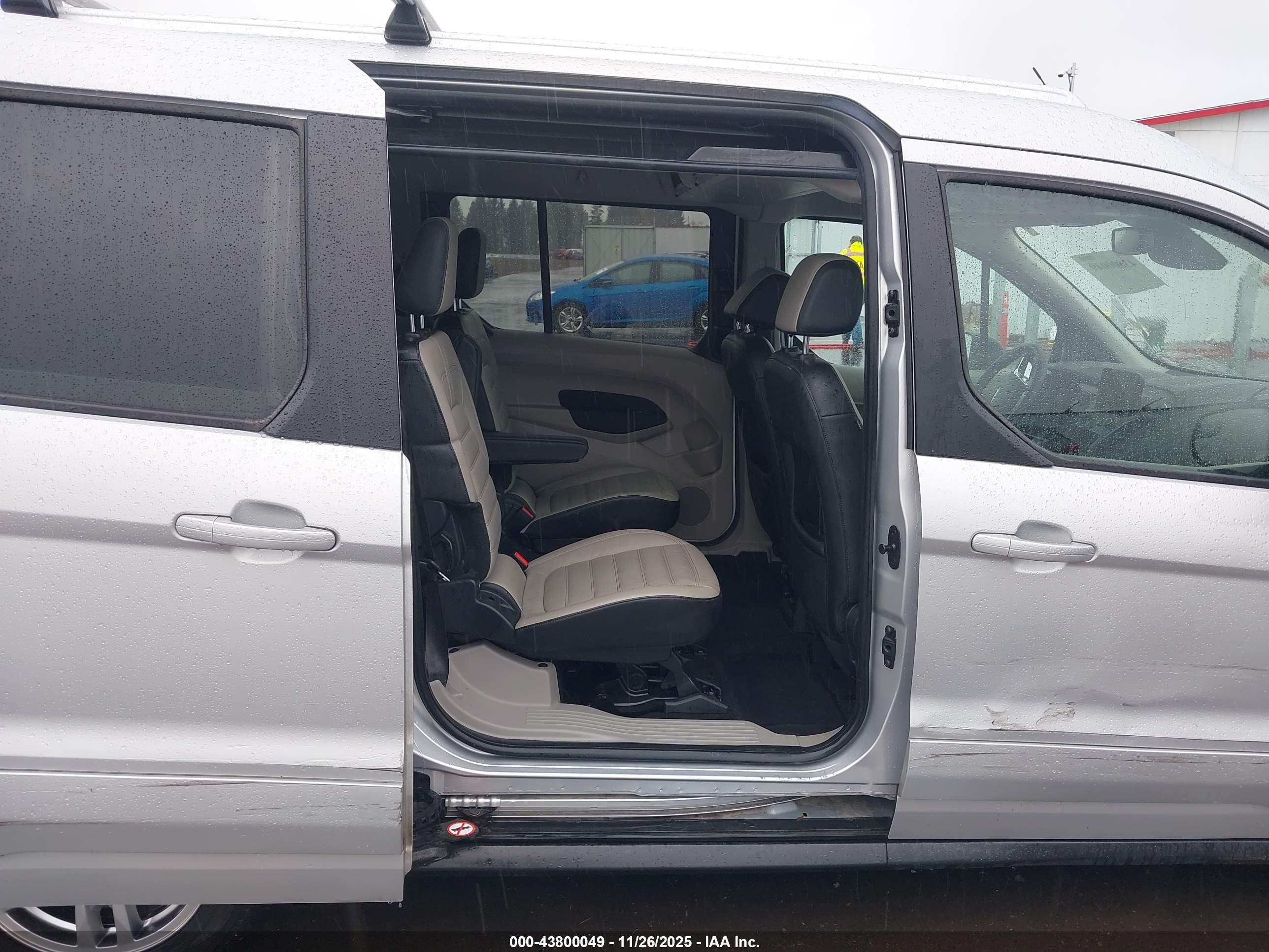 FORD TRANSIT image 8