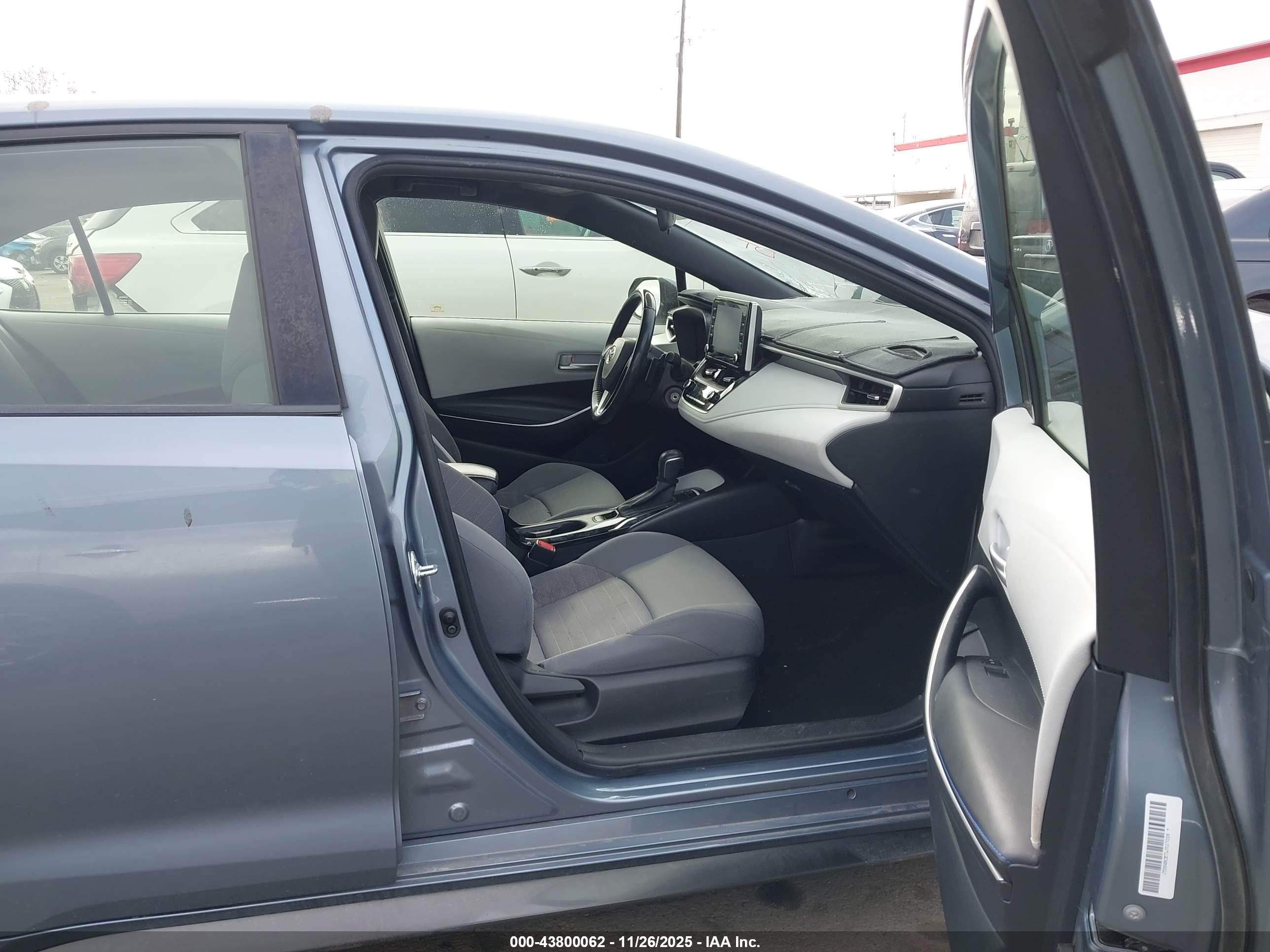 TOYOTA COROLLA image 5