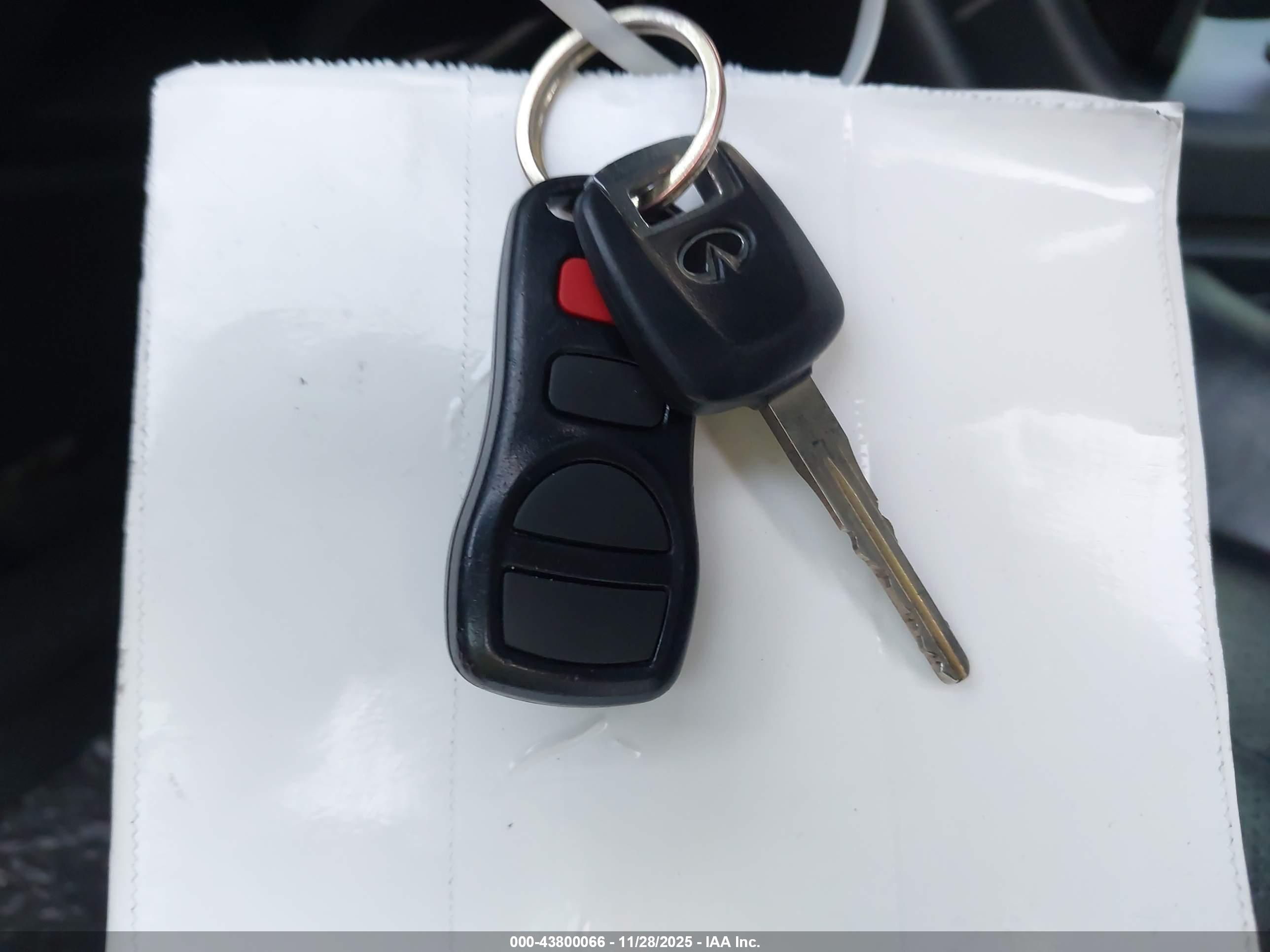 INFINITI G35 image 11
