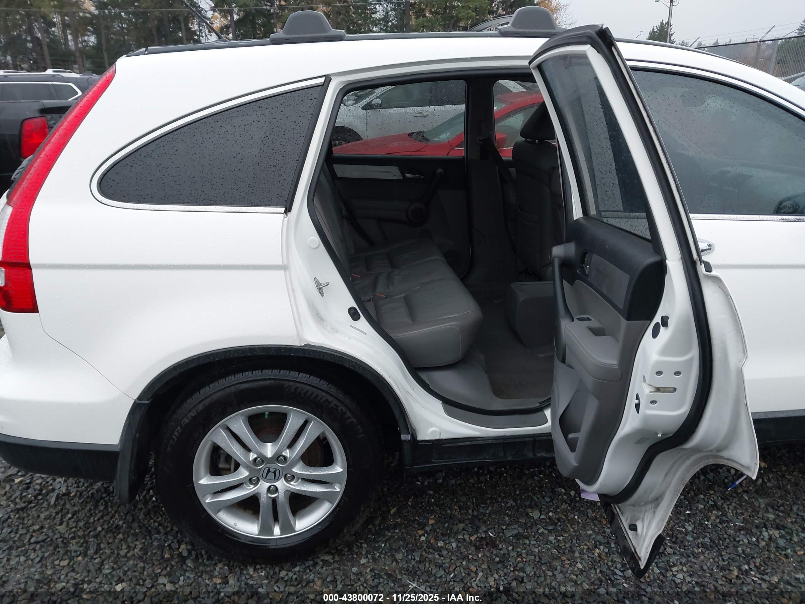HONDA CR-V image 8
