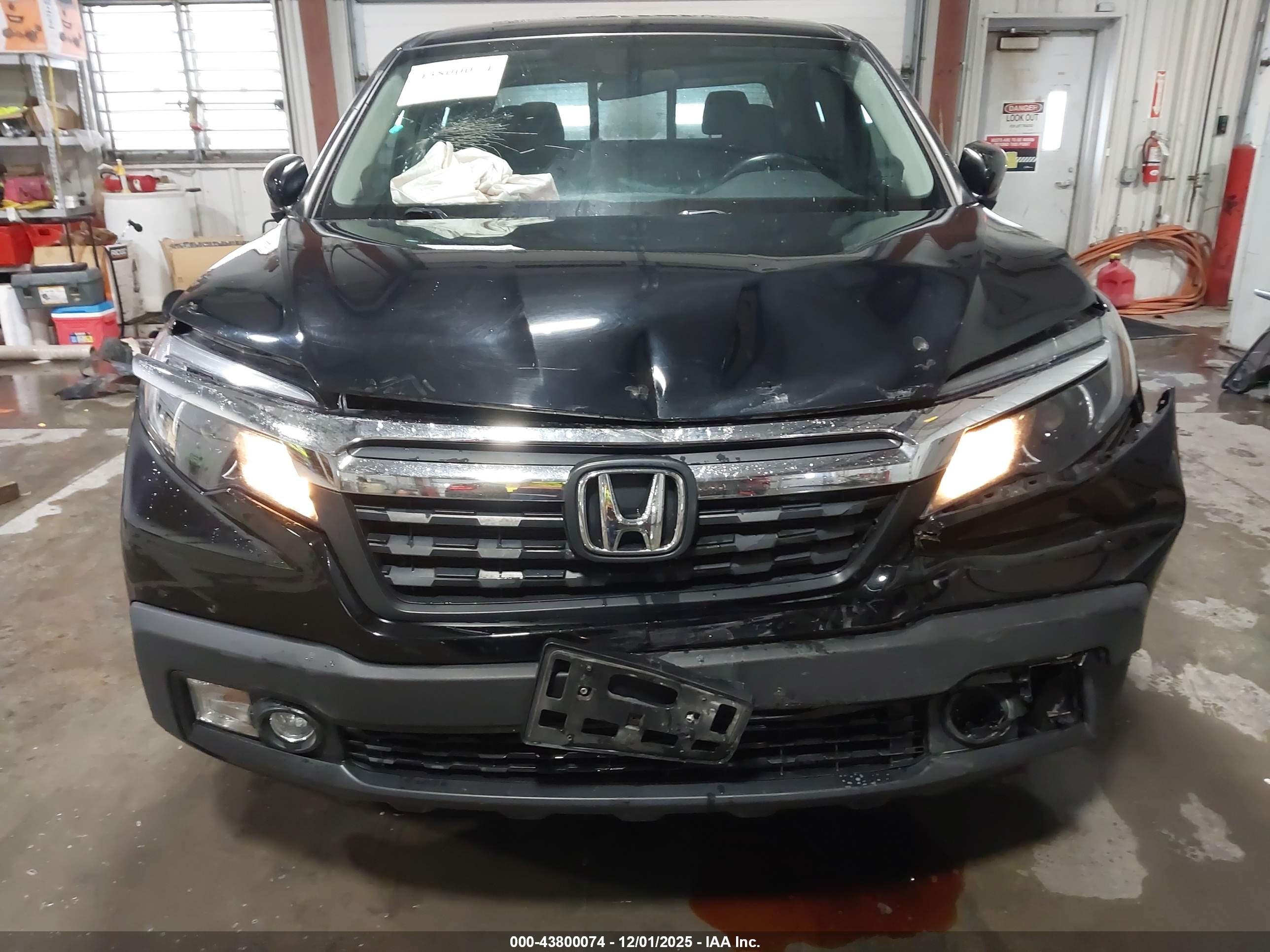 HONDA RIDGELINE image 6