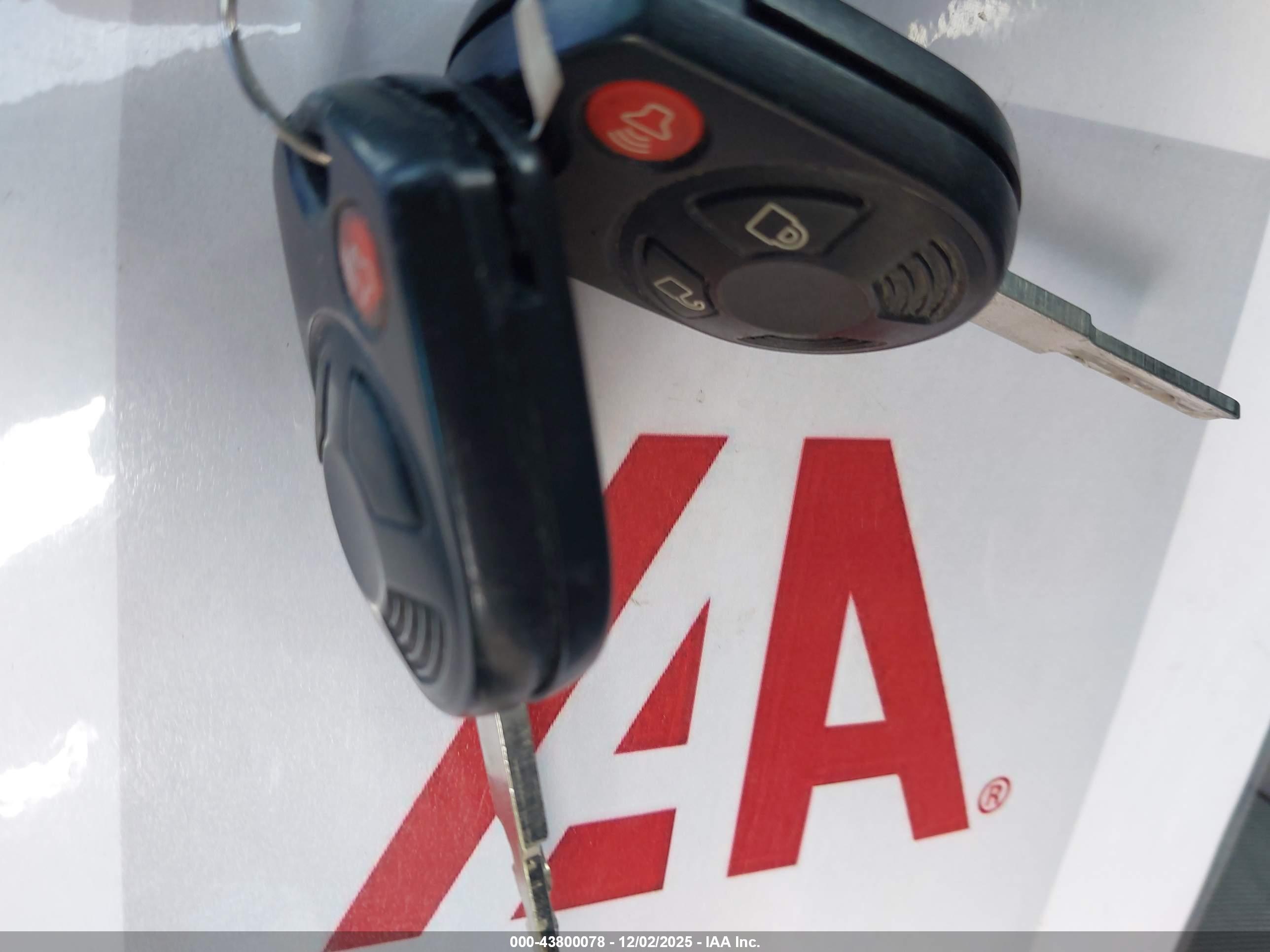 FORD ESCAPE image 11