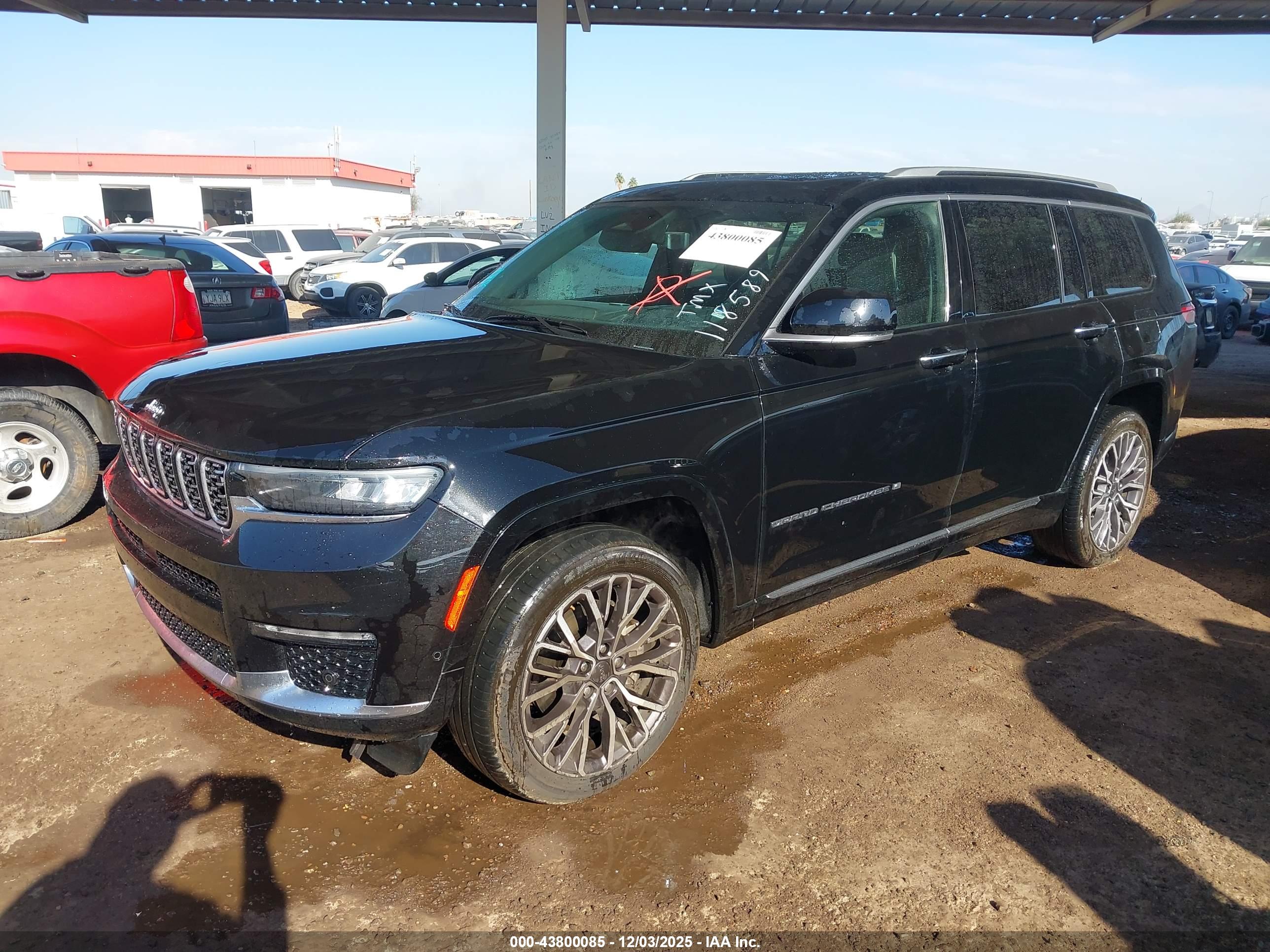 JEEP GRAND image 2