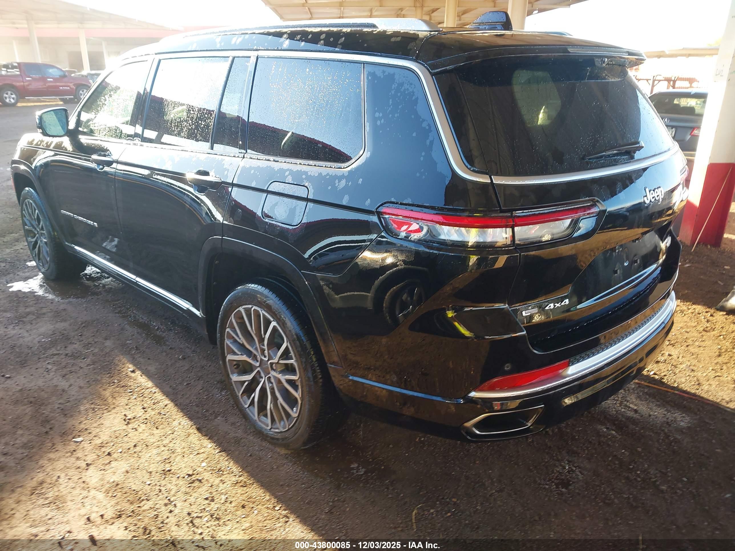 JEEP GRAND image 3
