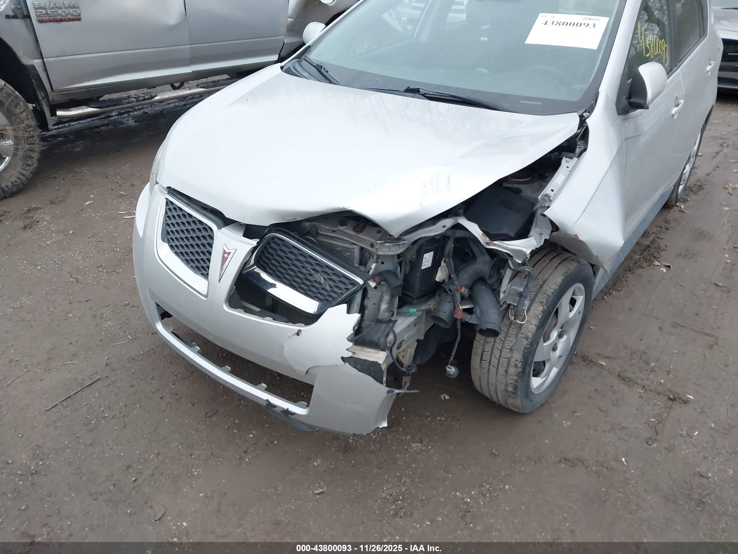 PONTIAC VIBE image 6