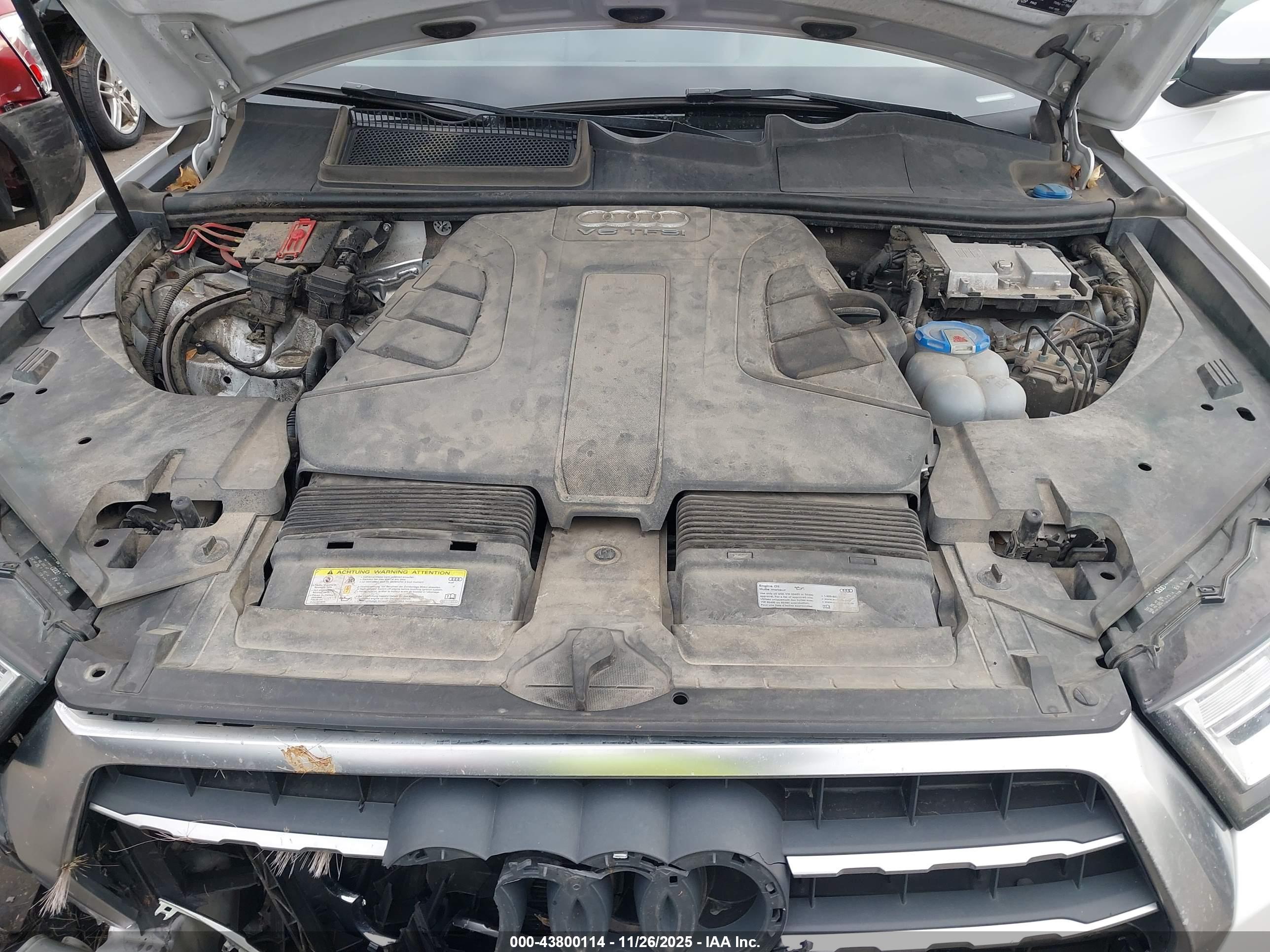 AUDI Q7 image 10