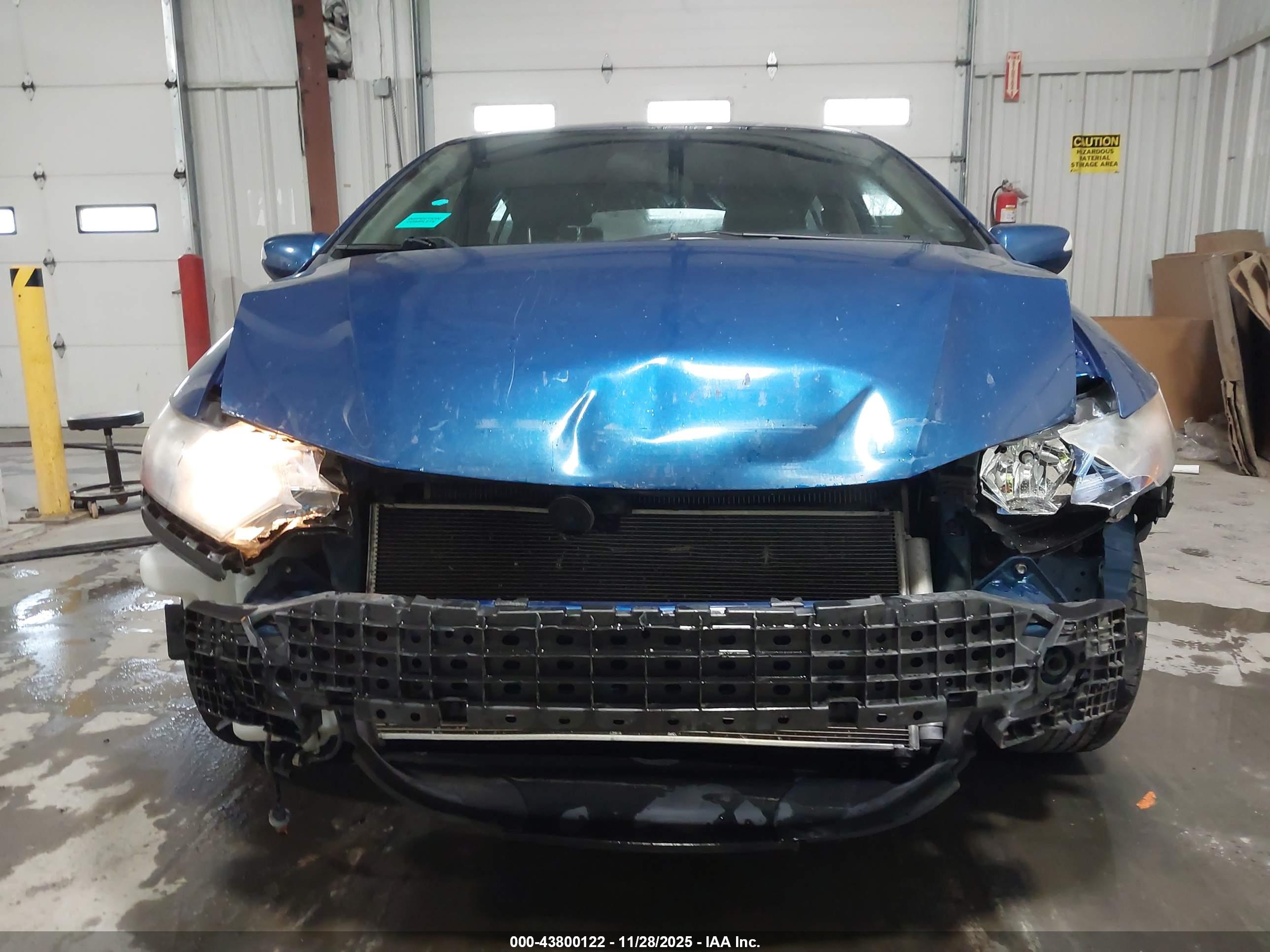 HONDA INSIGHT image 6