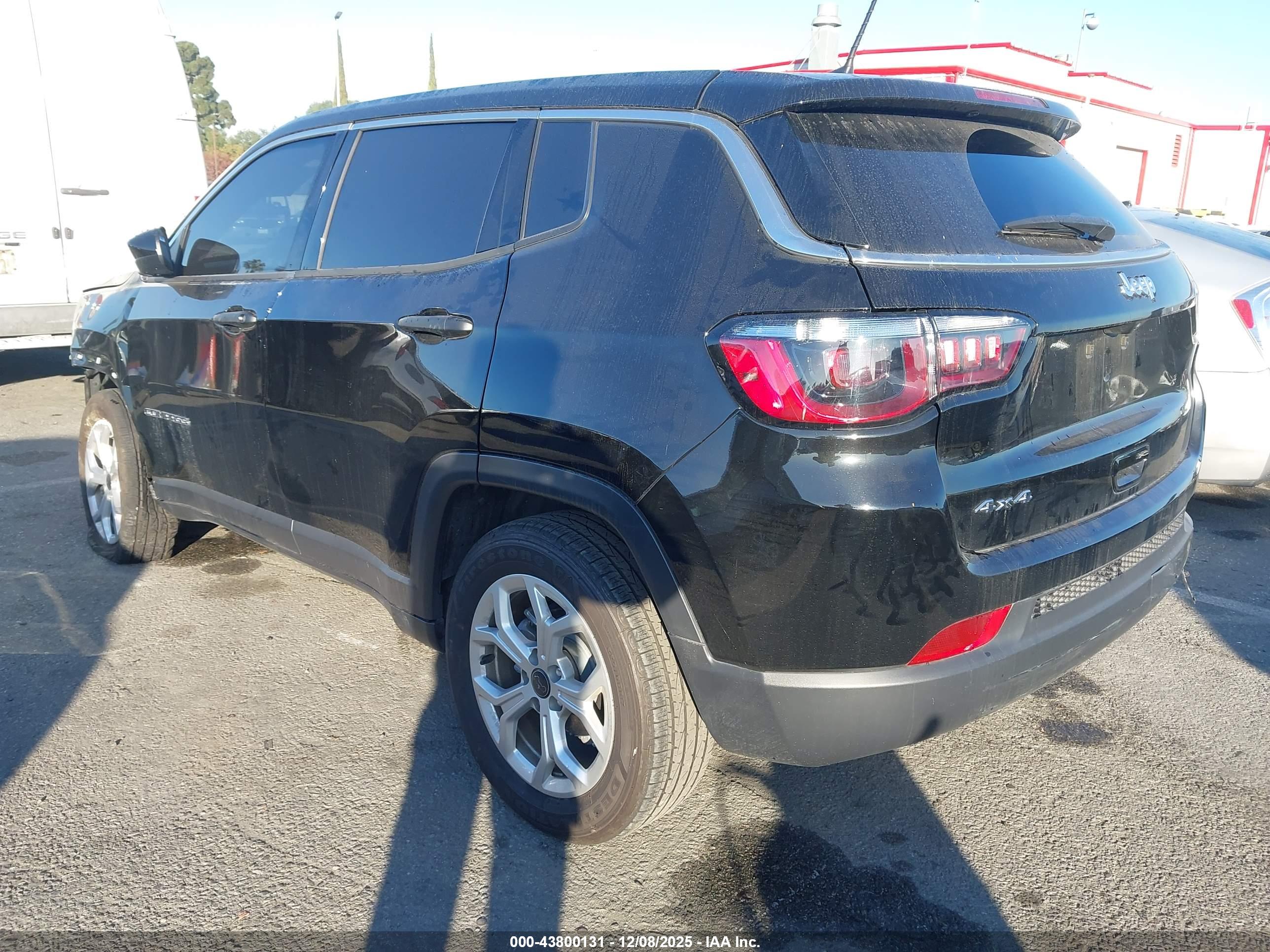 JEEP COMPASS image 3