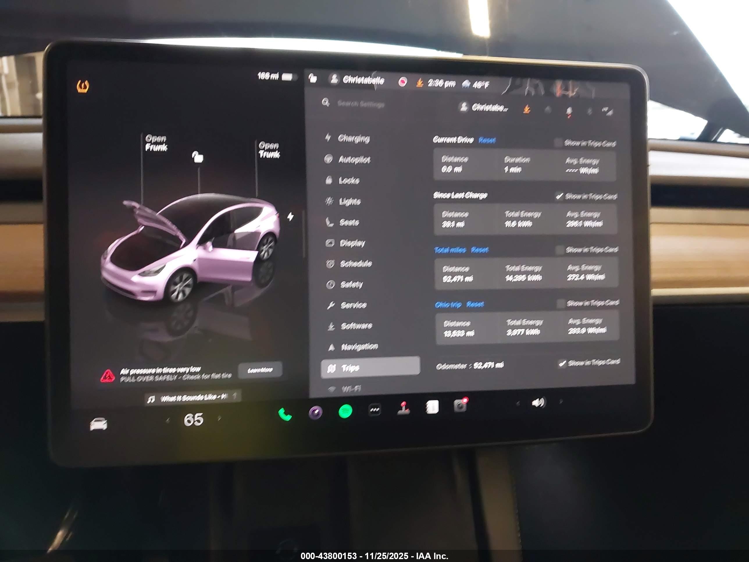 TESLA MODEL image 7