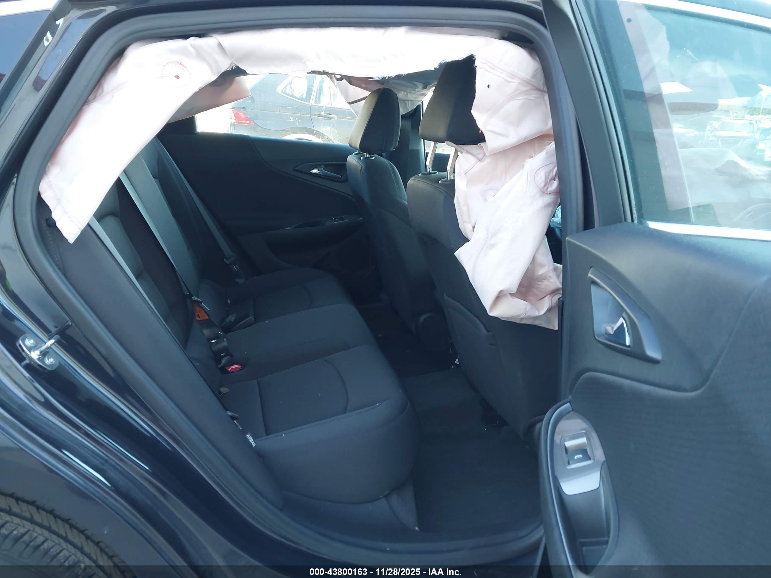 CHEVROLET MALIBU image 8