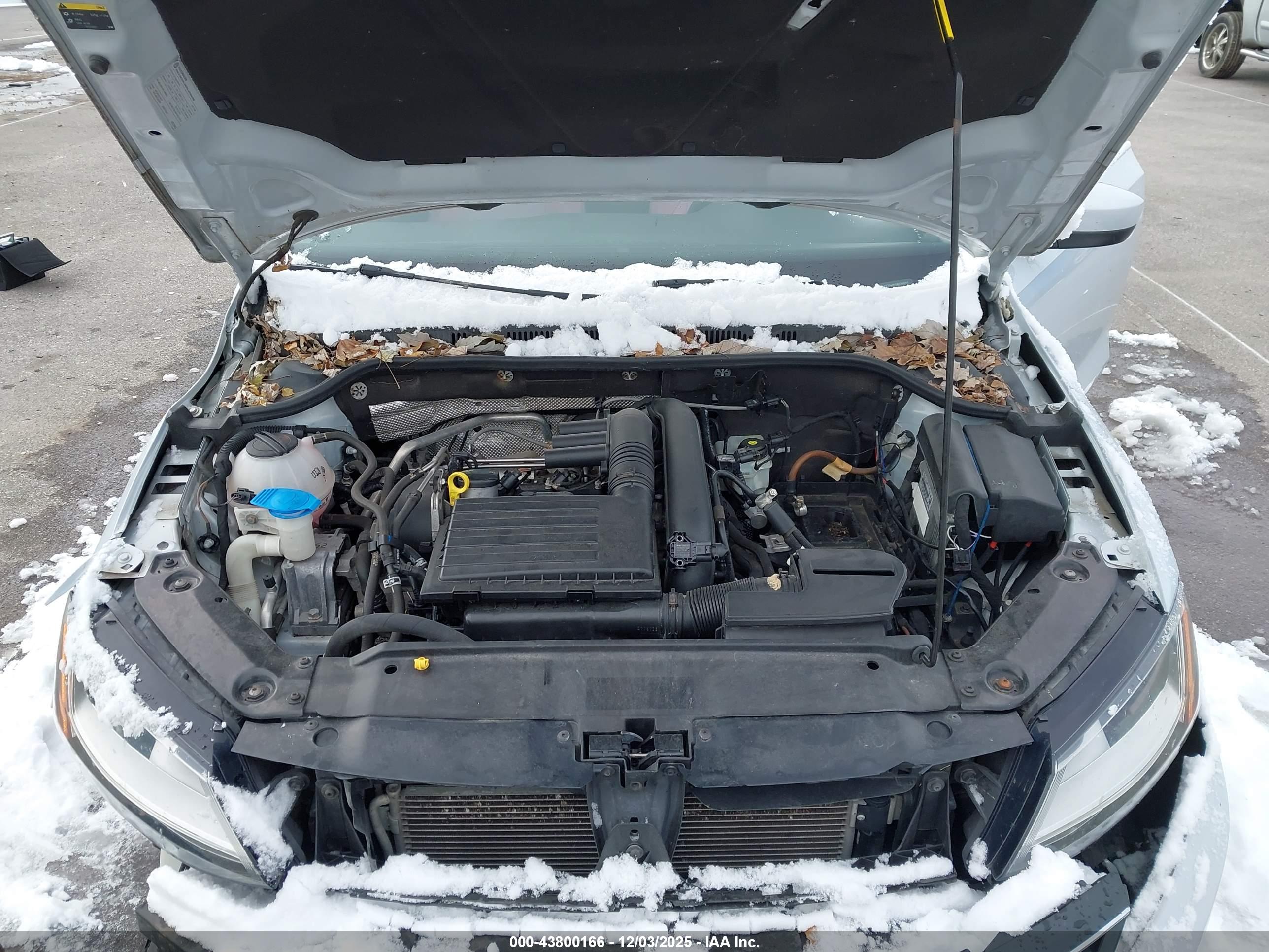 VOLKSWAGEN JETTA image 10
