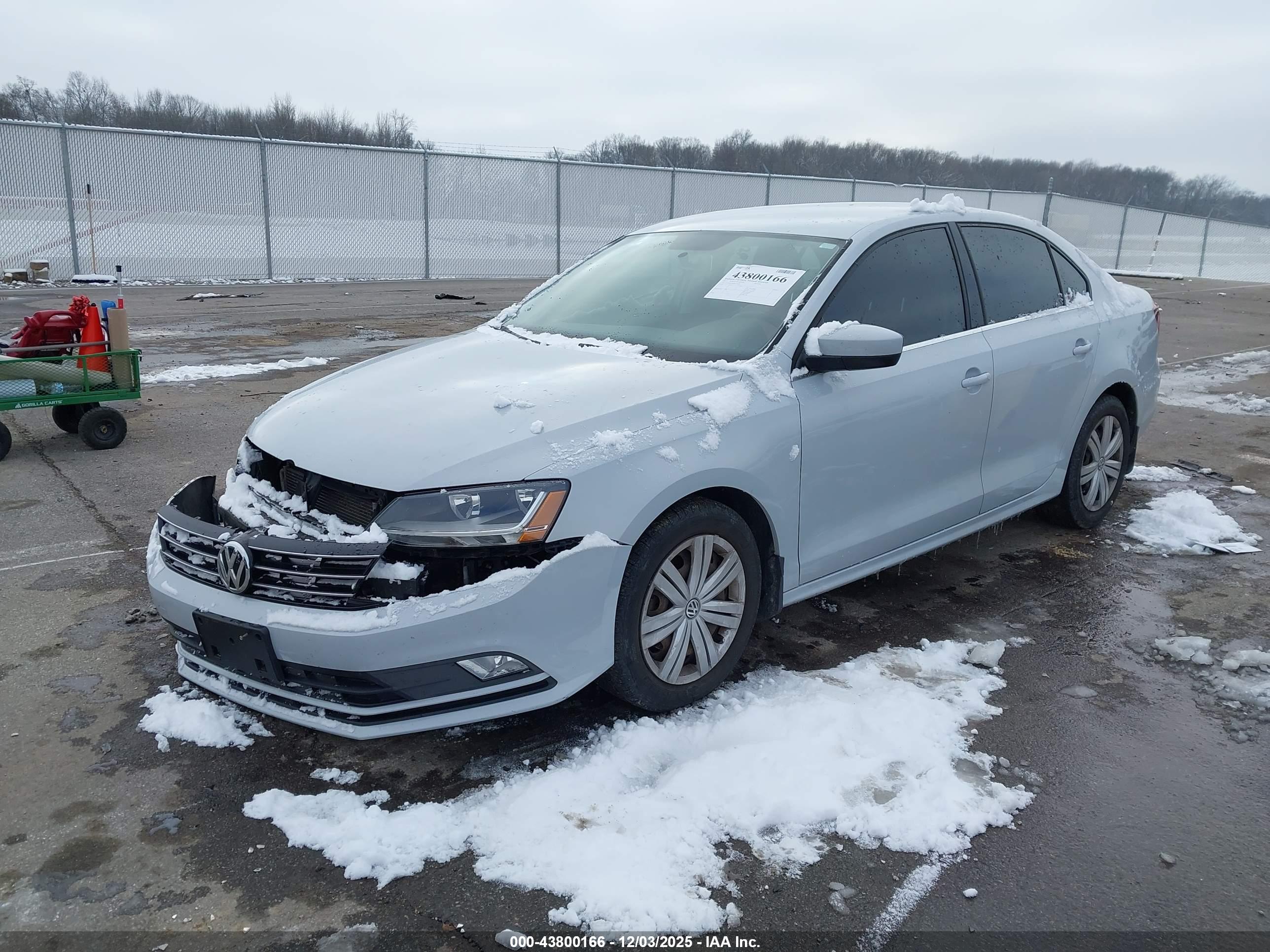 VOLKSWAGEN JETTA image 2
