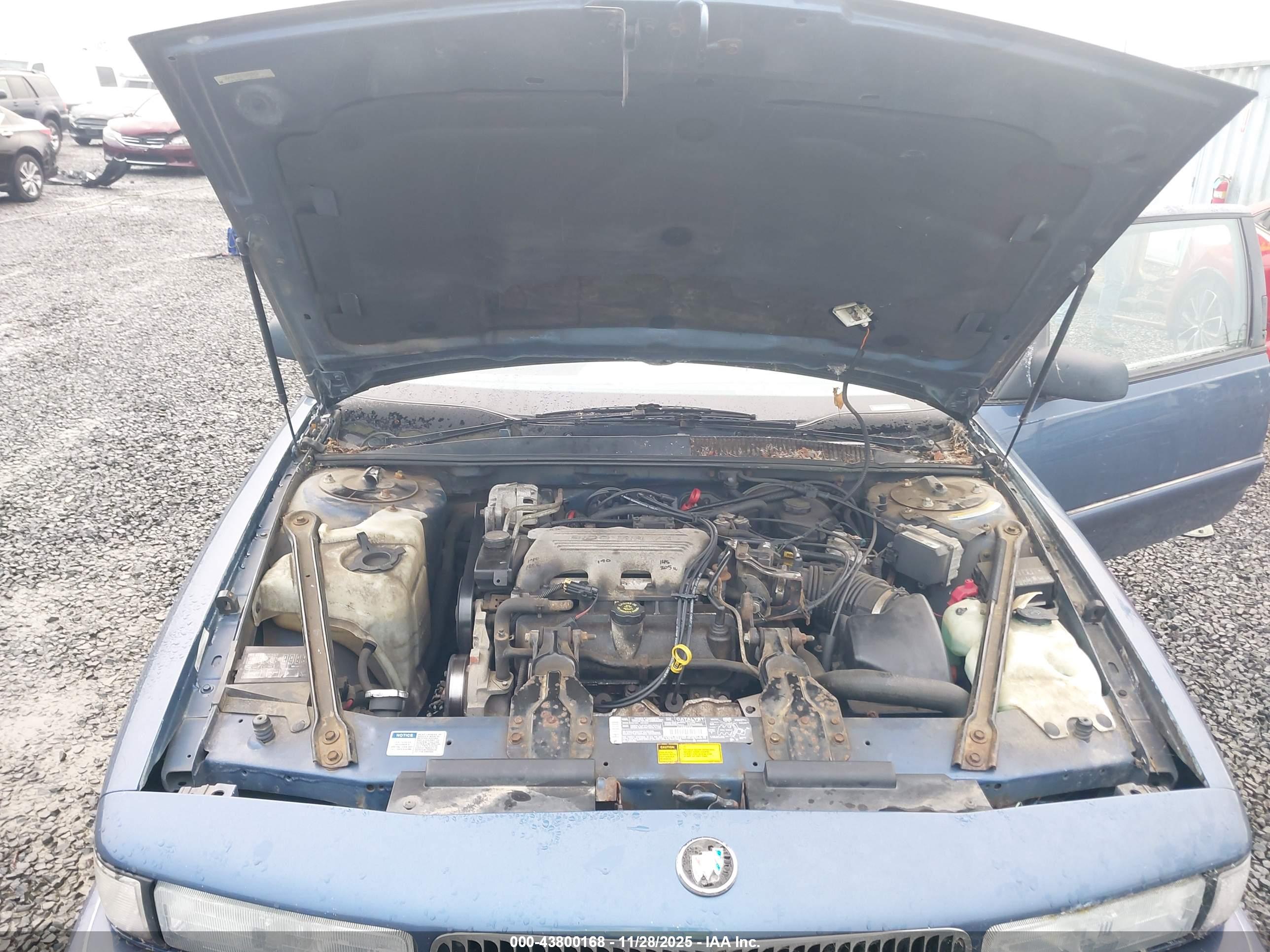 BUICK REGAL image 10