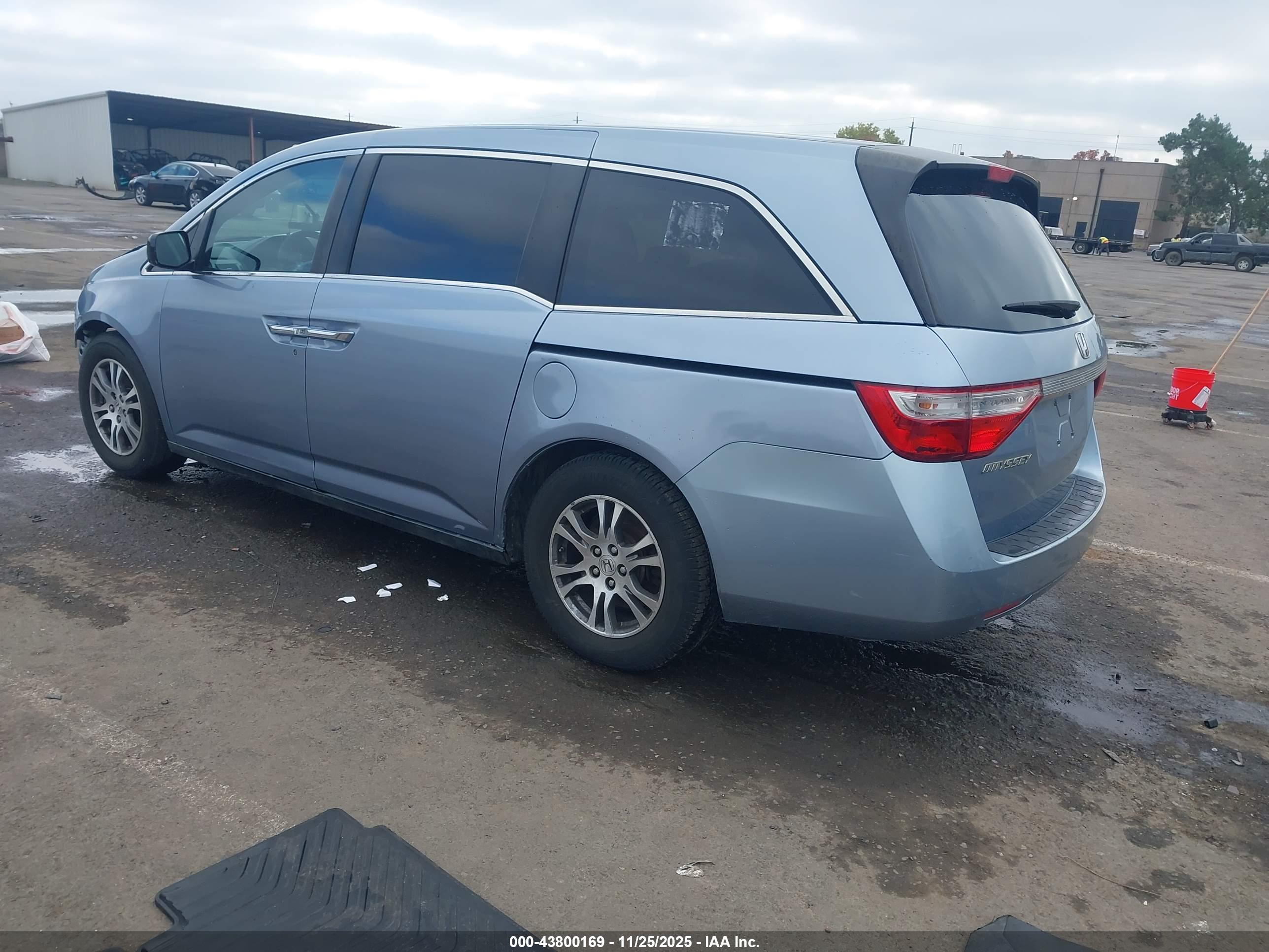 HONDA ODYSSEY image 3