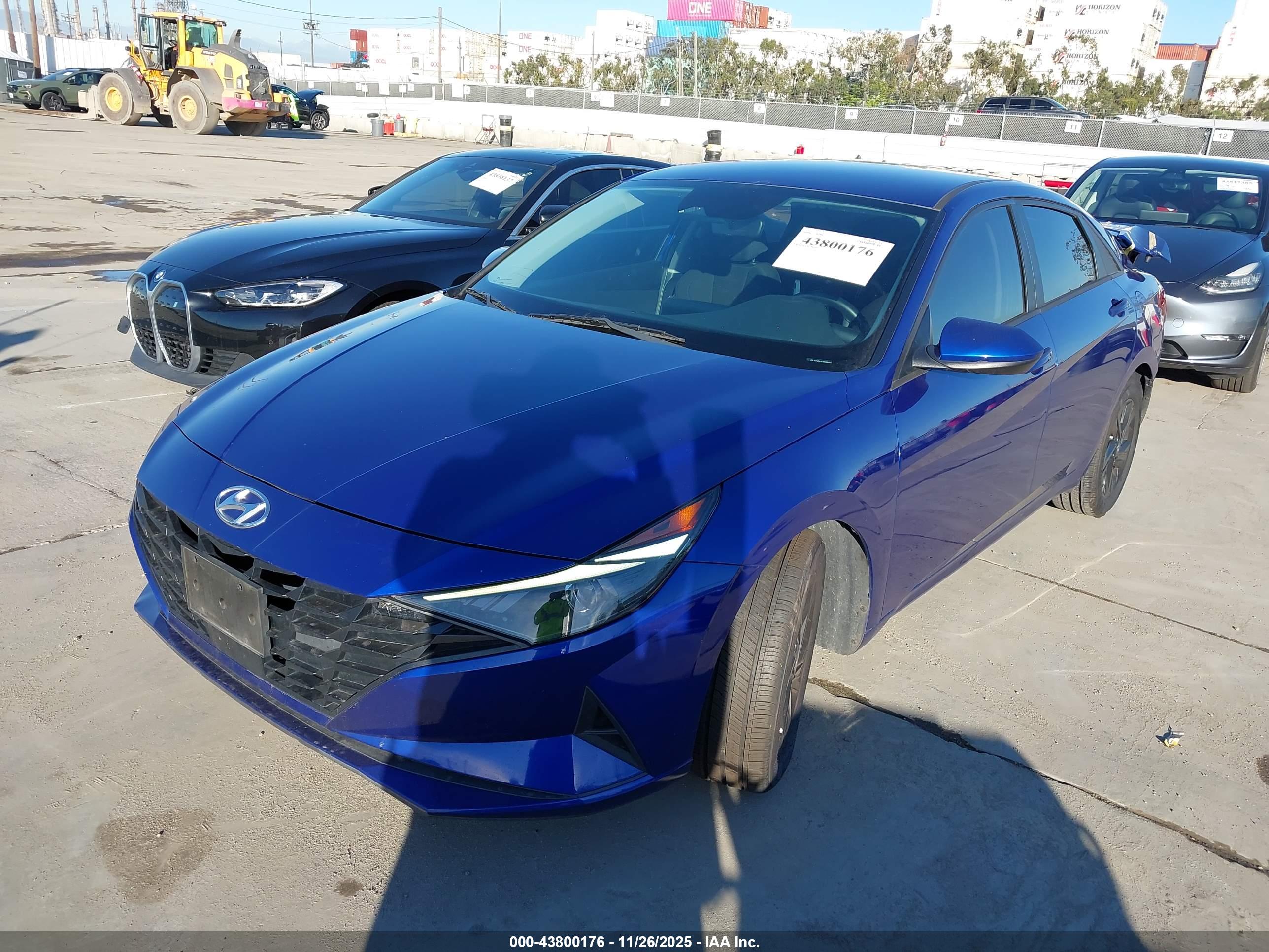 HYUNDAI ELANTRA image 2