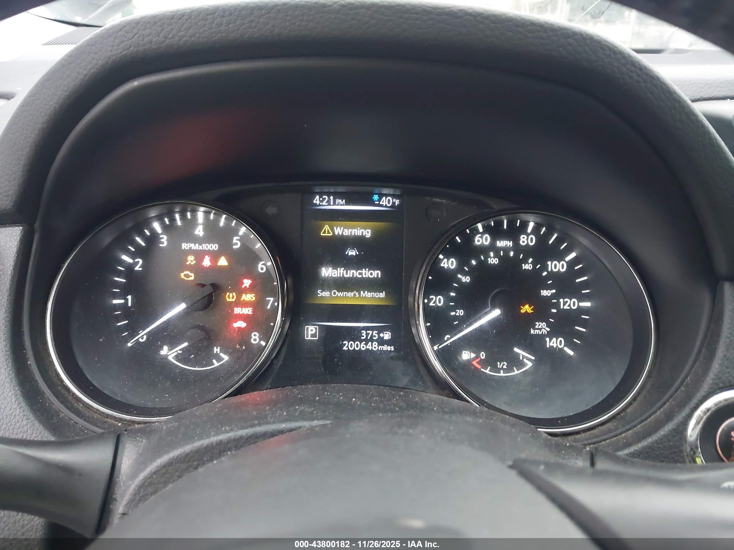 NISSAN ROGUE image 7