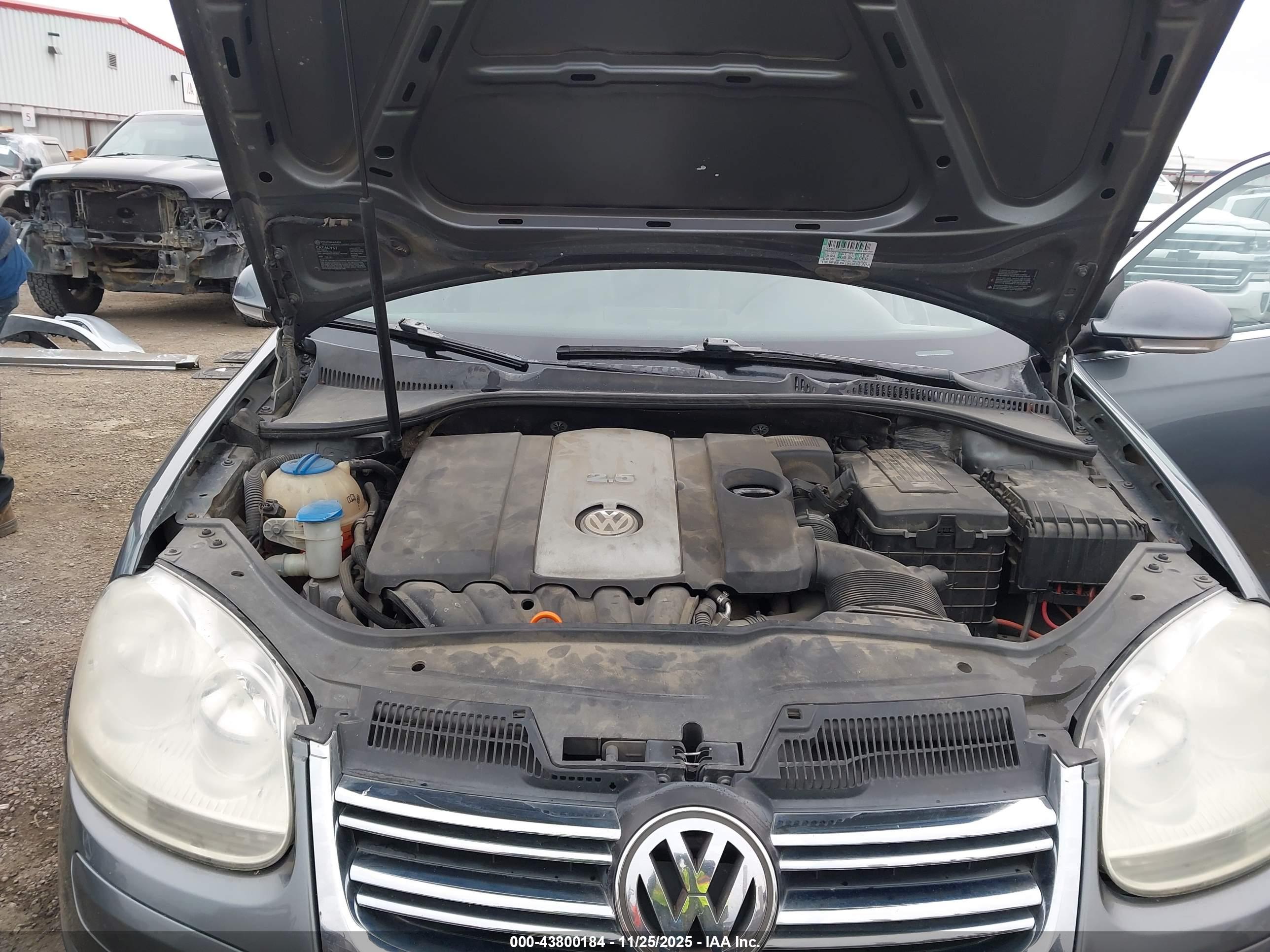 VOLKSWAGEN JETTA image 10