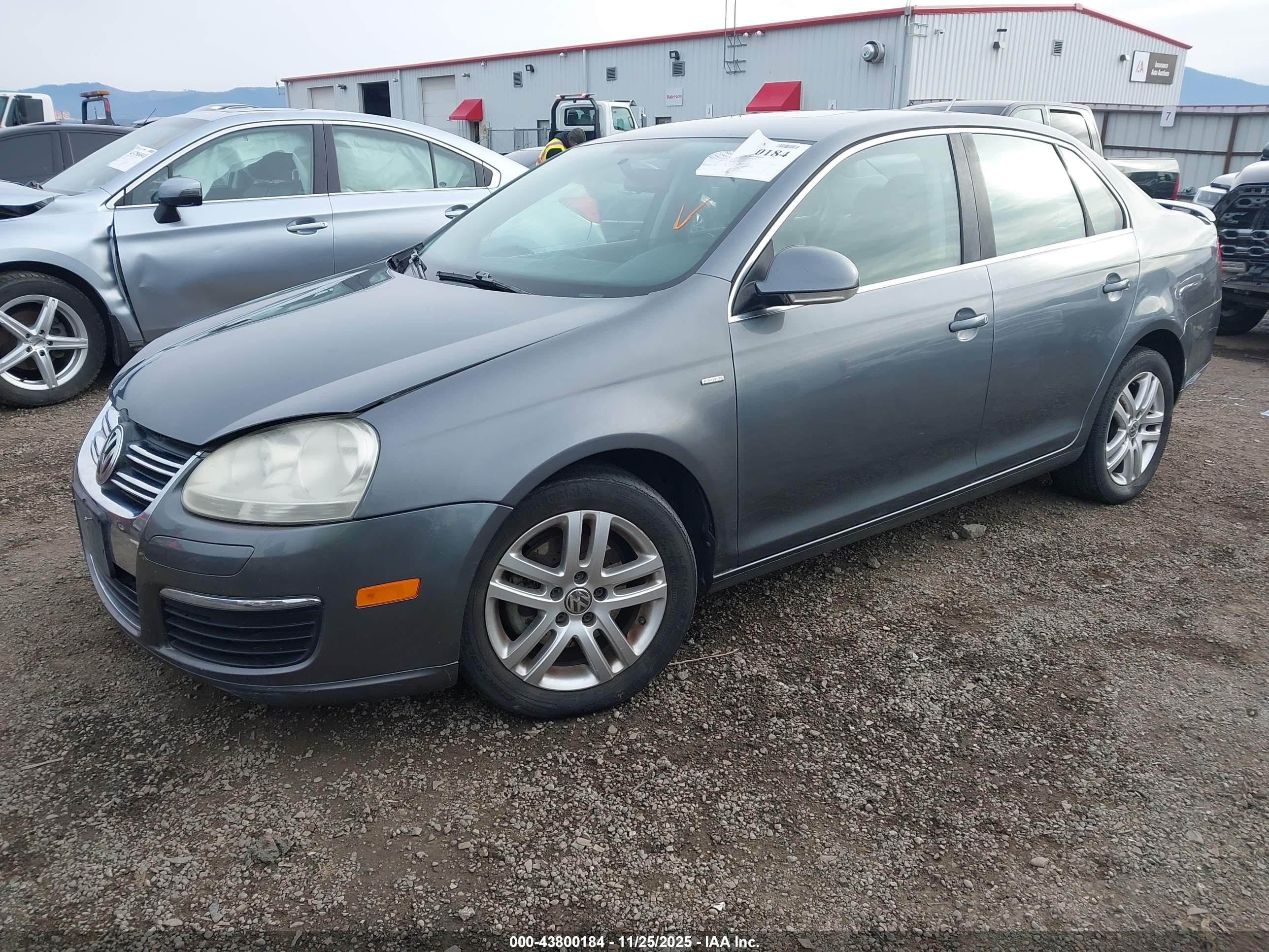 VOLKSWAGEN JETTA image 2