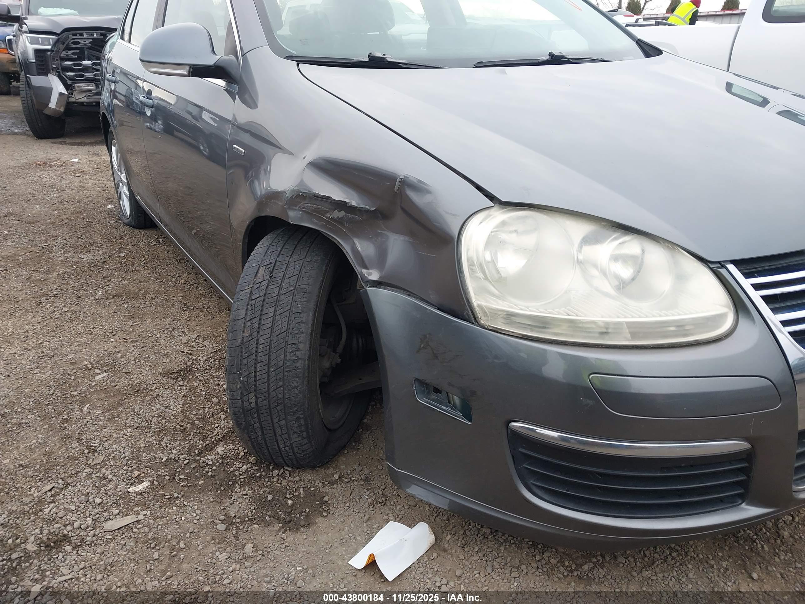 VOLKSWAGEN JETTA image 6