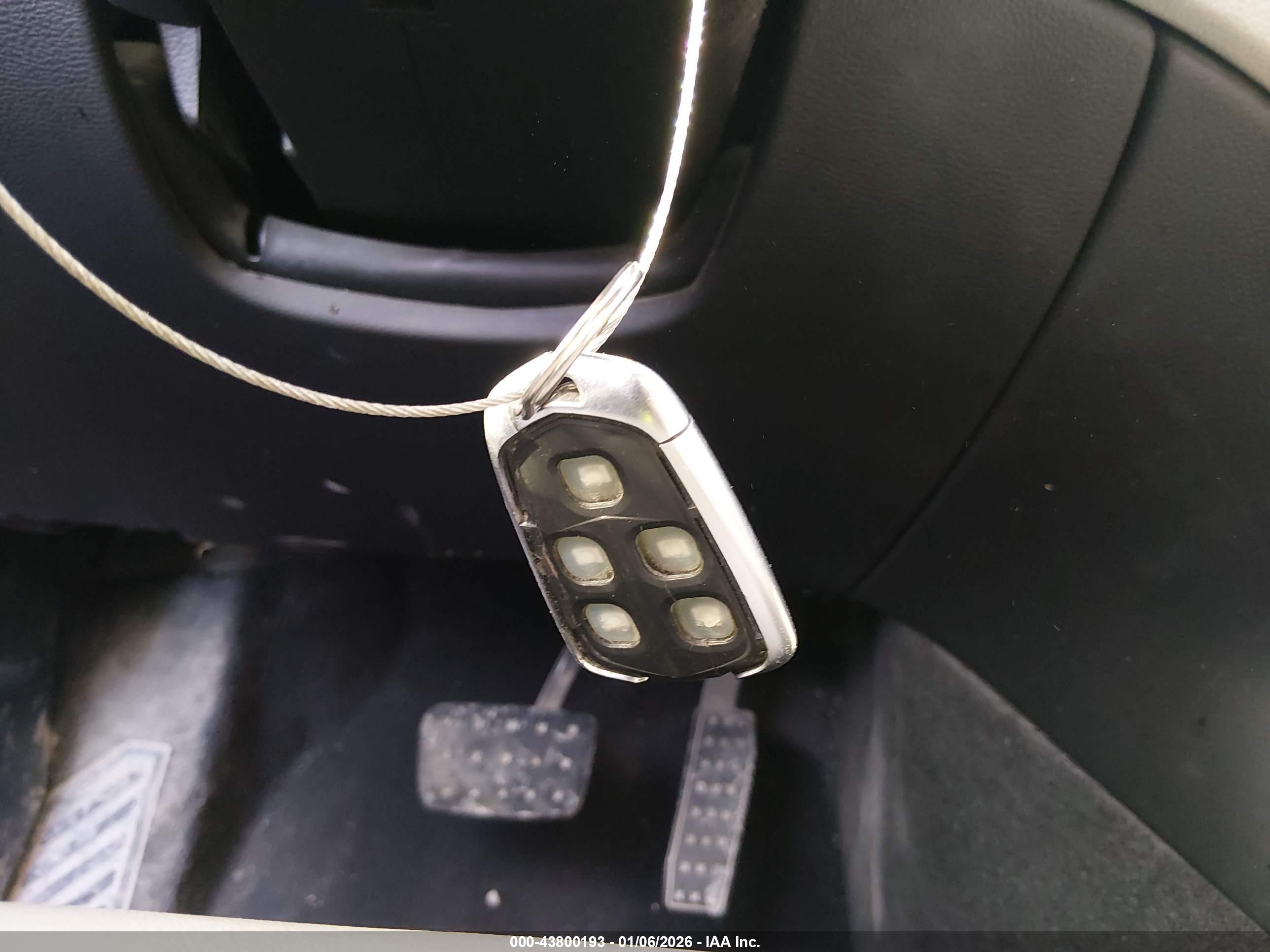 CADILLAC SRX image 11