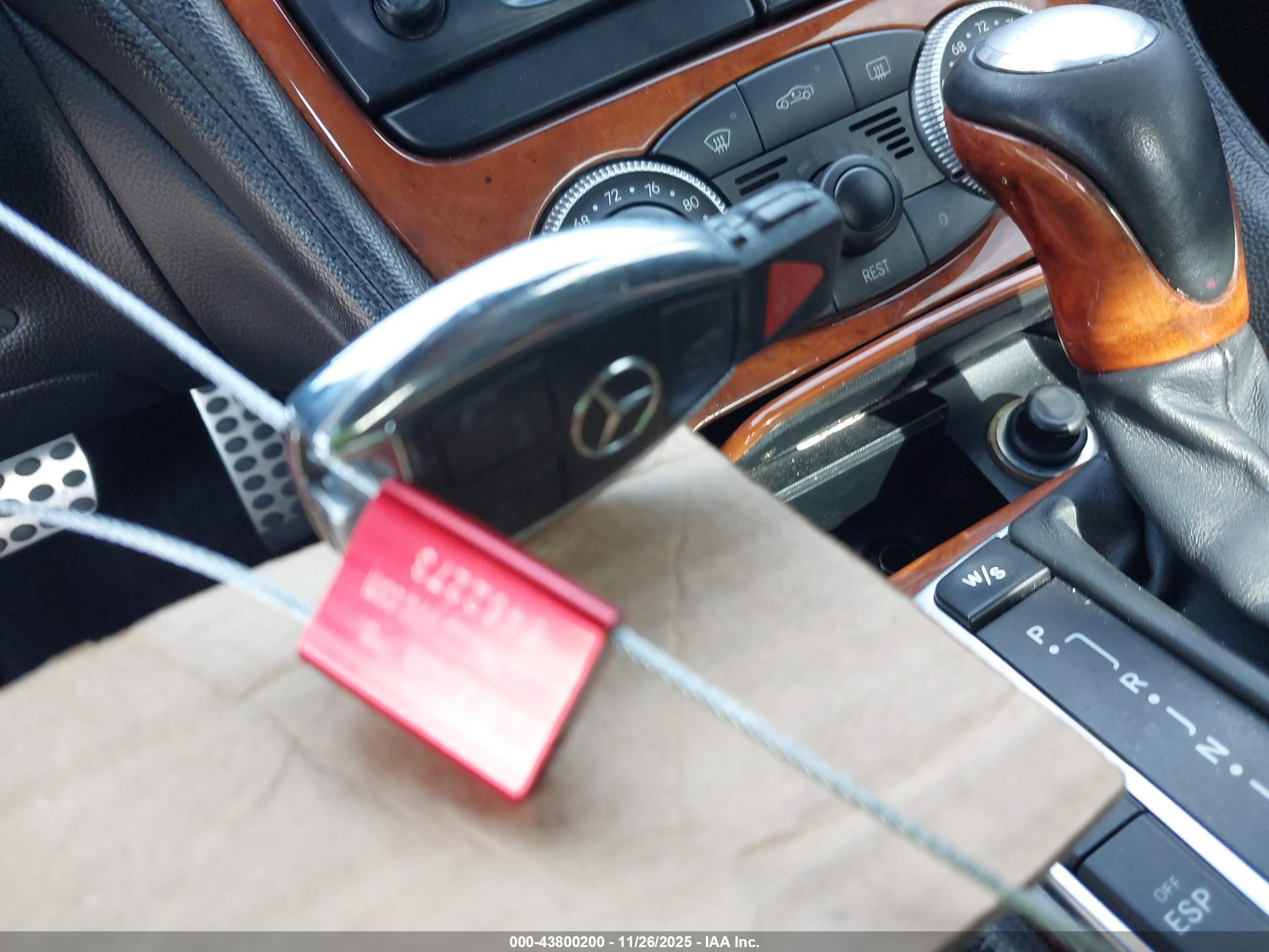 MERCEDES-BENZ SL image 11