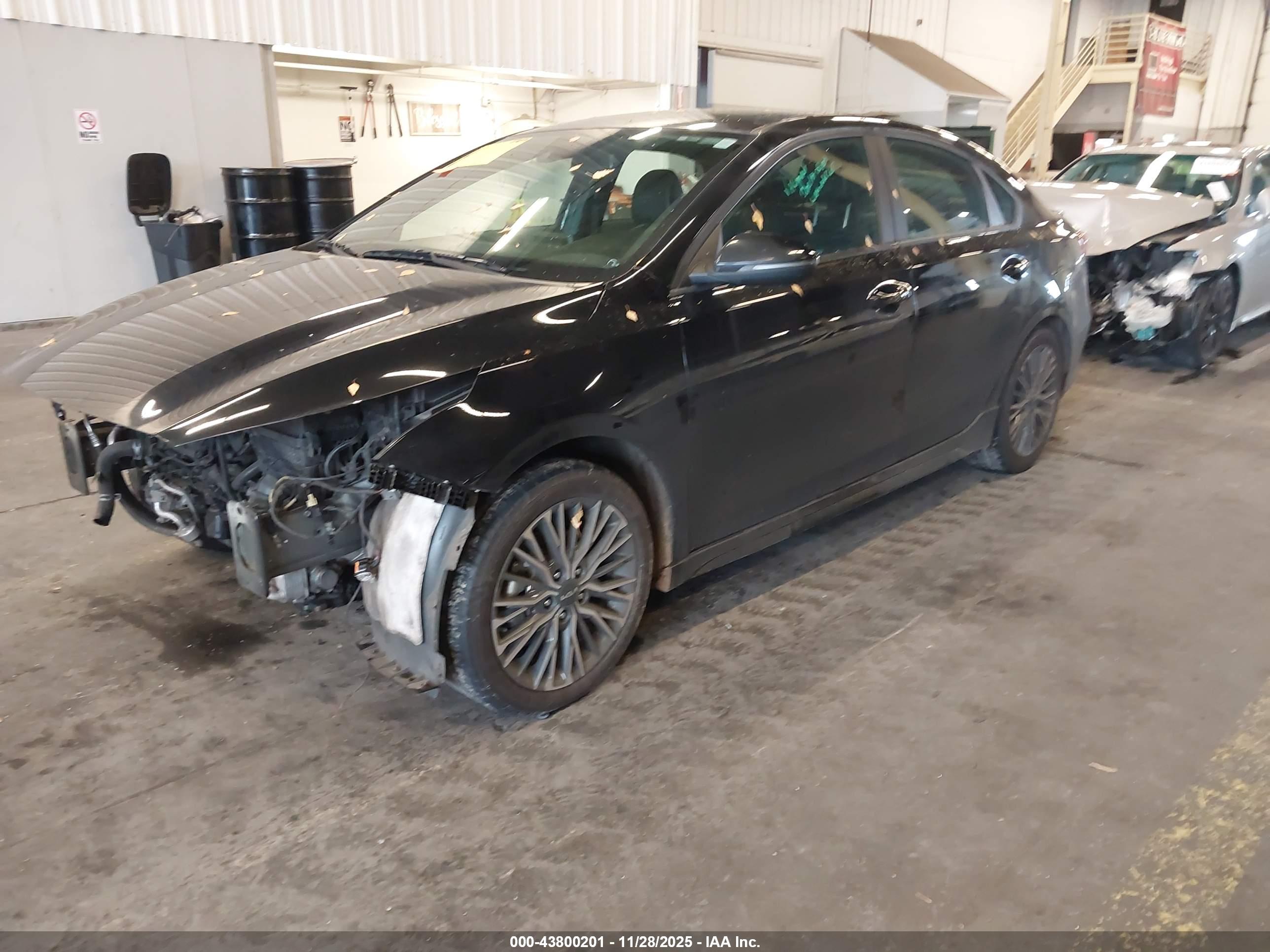 KIA FORTE image 2