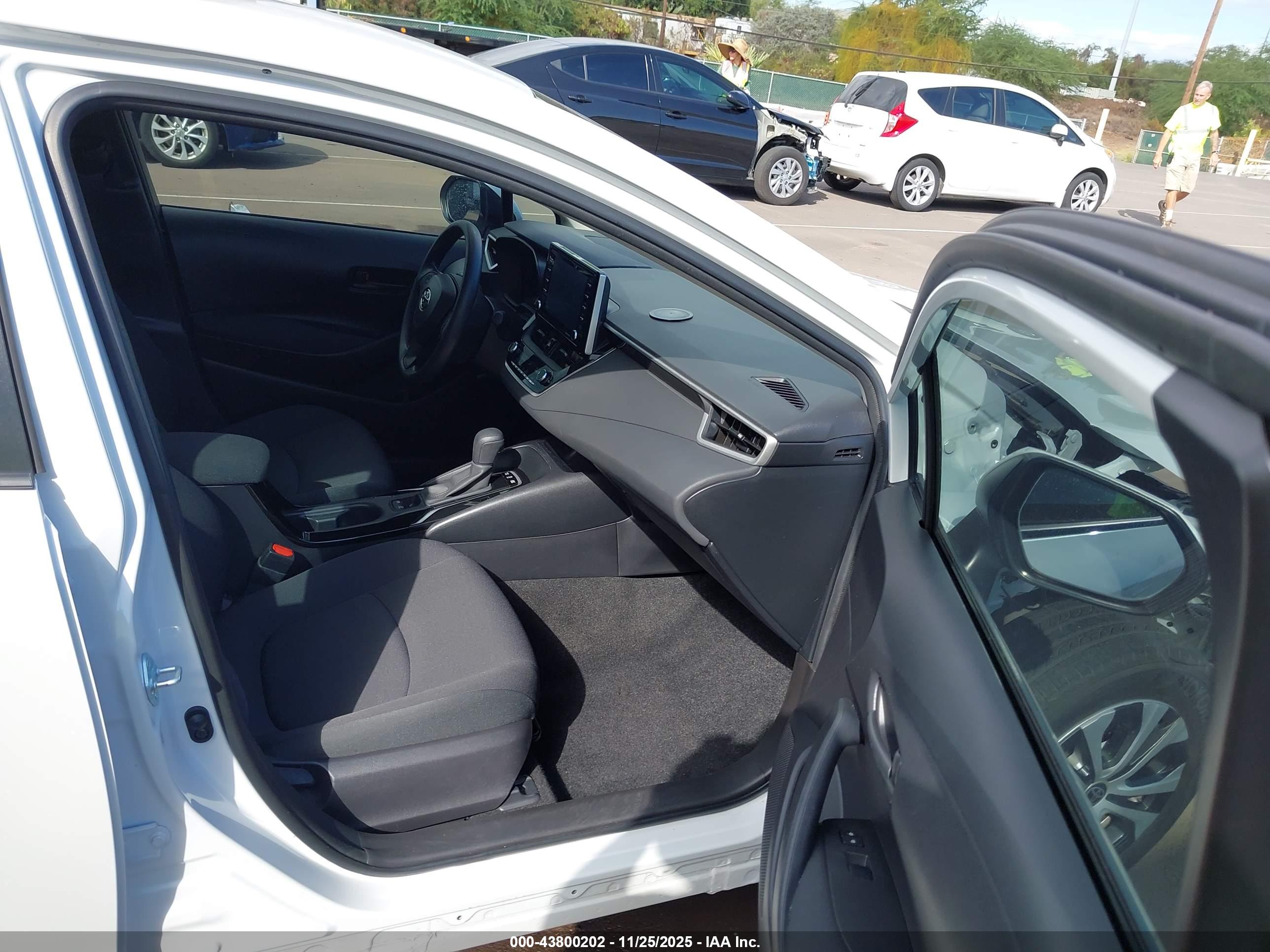 TOYOTA COROLLA image 5