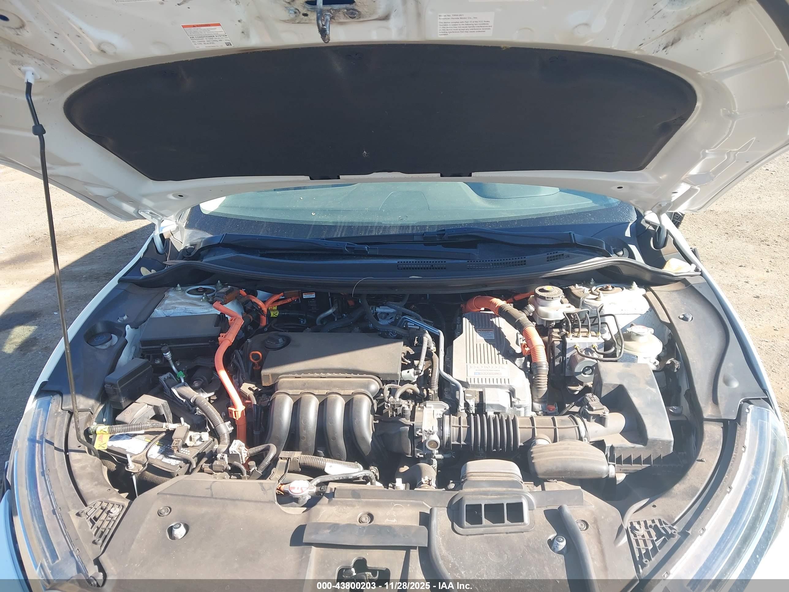 HONDA CLARITY image 10