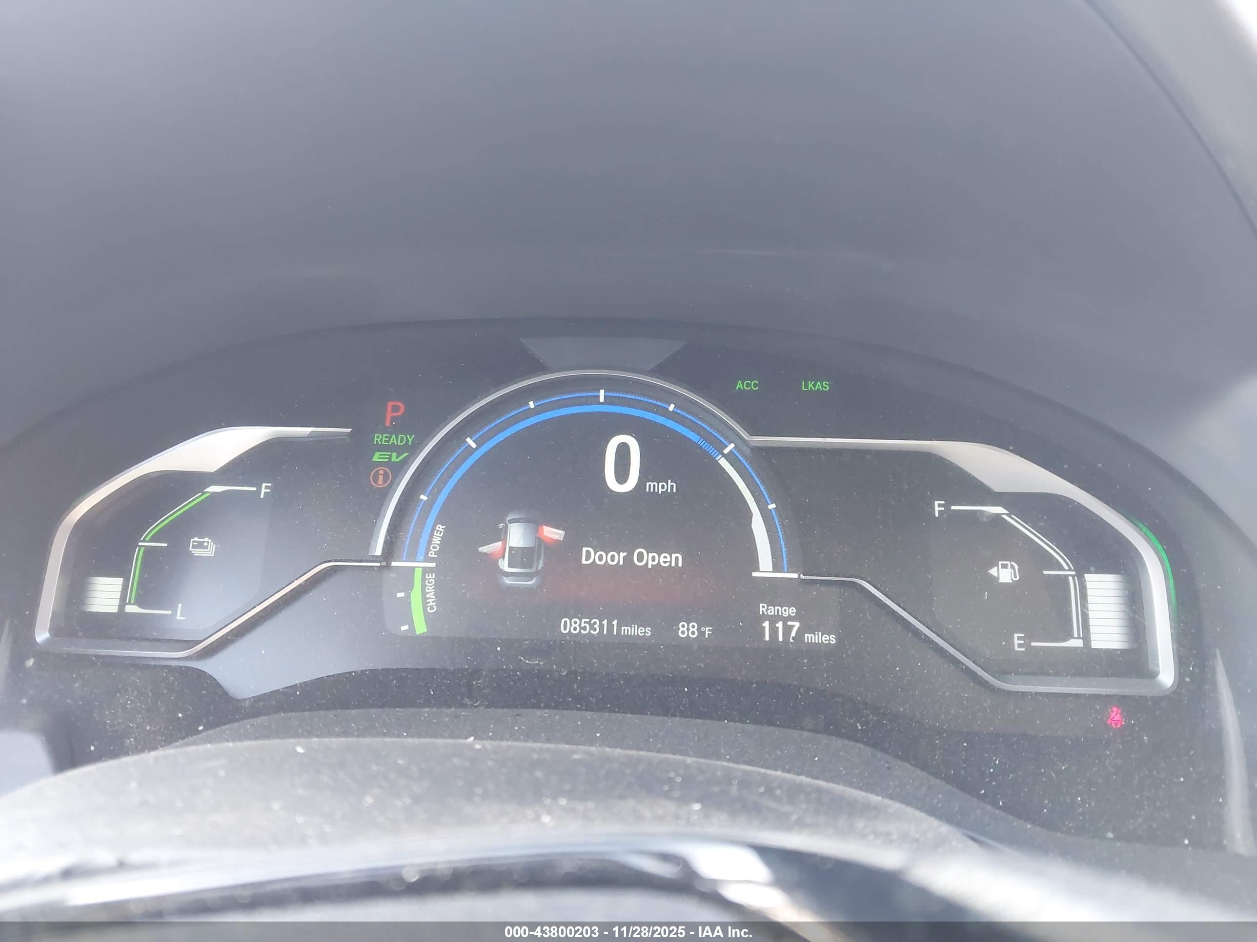 HONDA CLARITY image 7