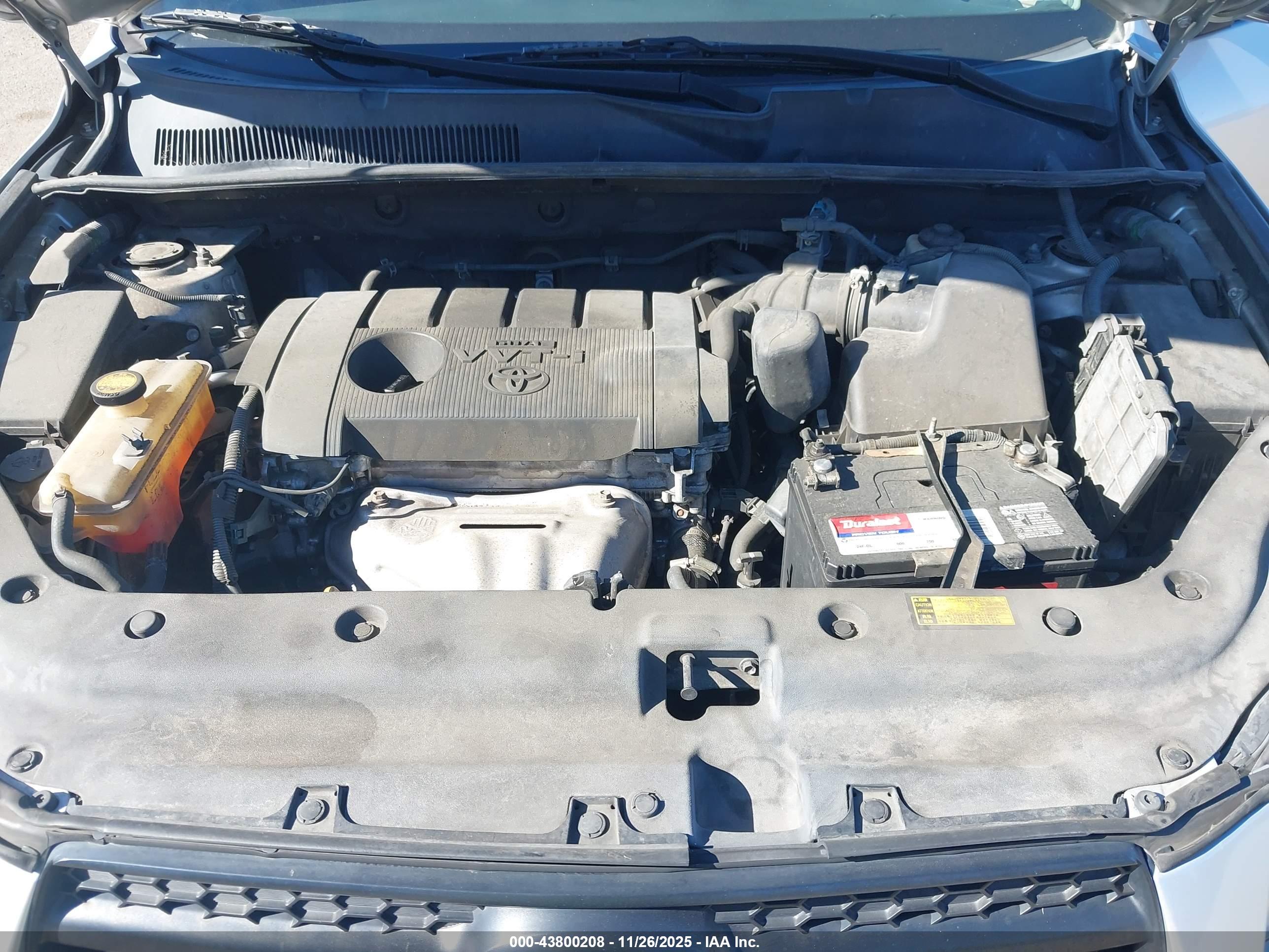 TOYOTA RAV4 image 10
