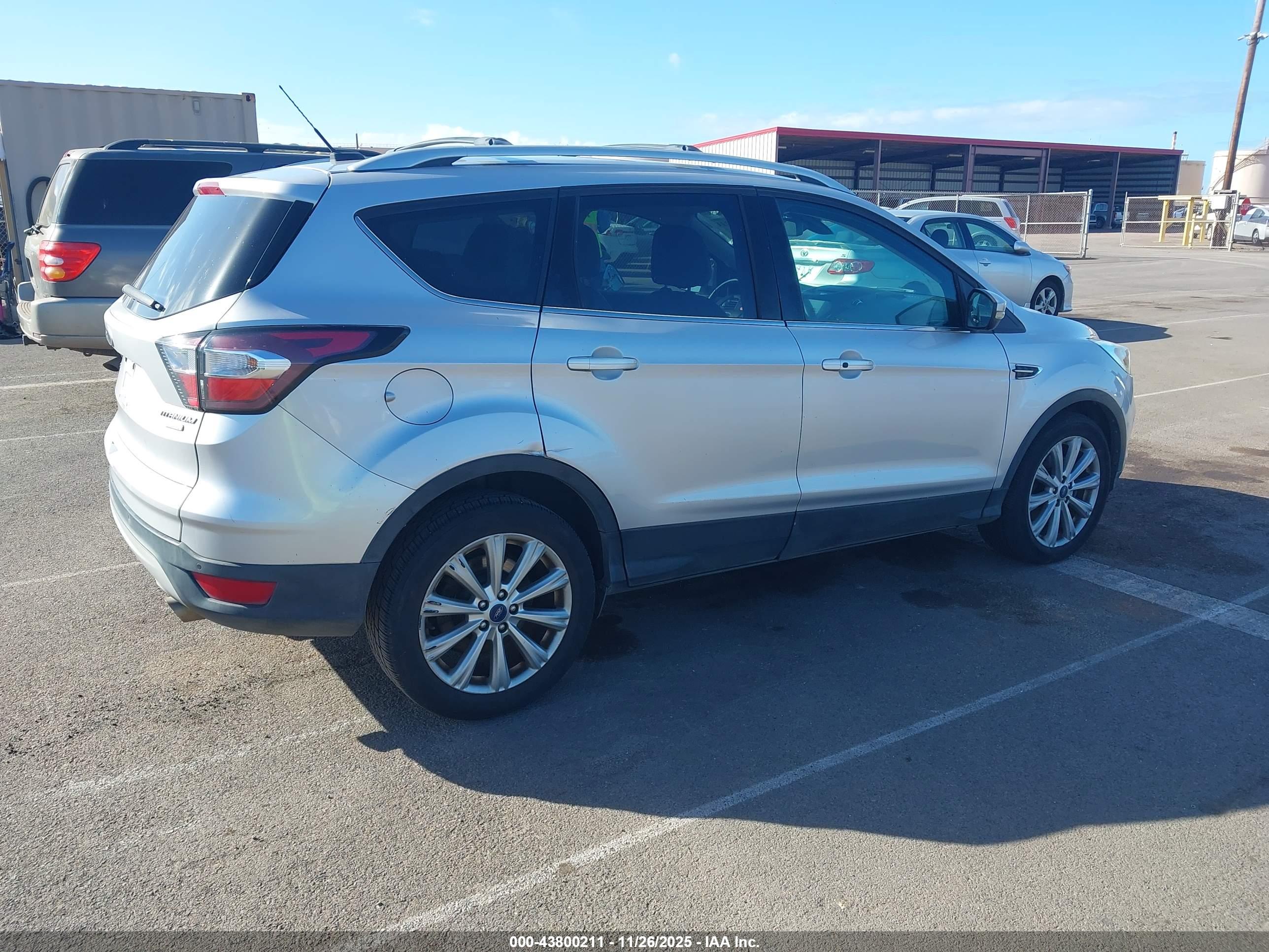 FORD ESCAPE image 4