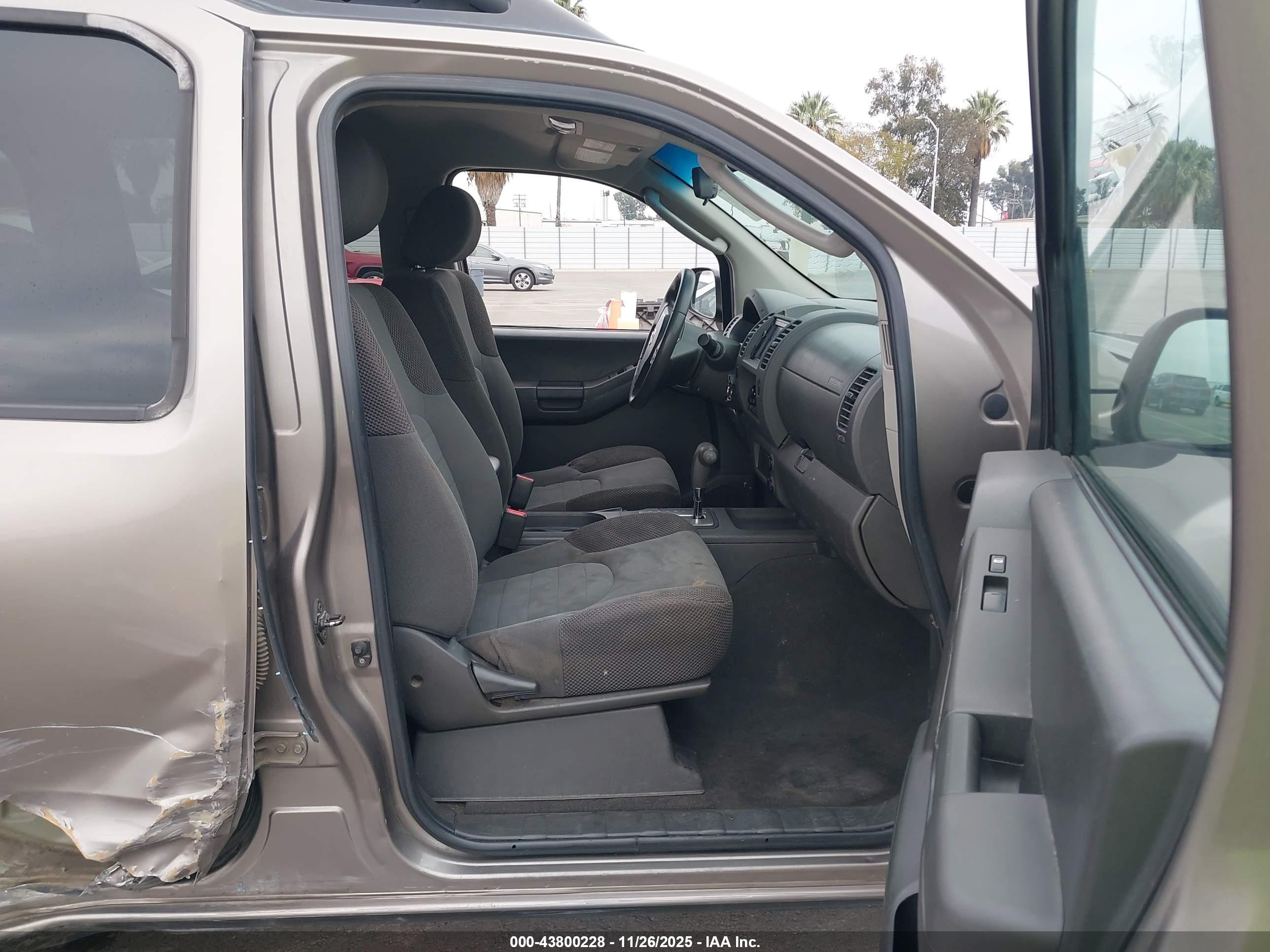 NISSAN XTERRA image 5