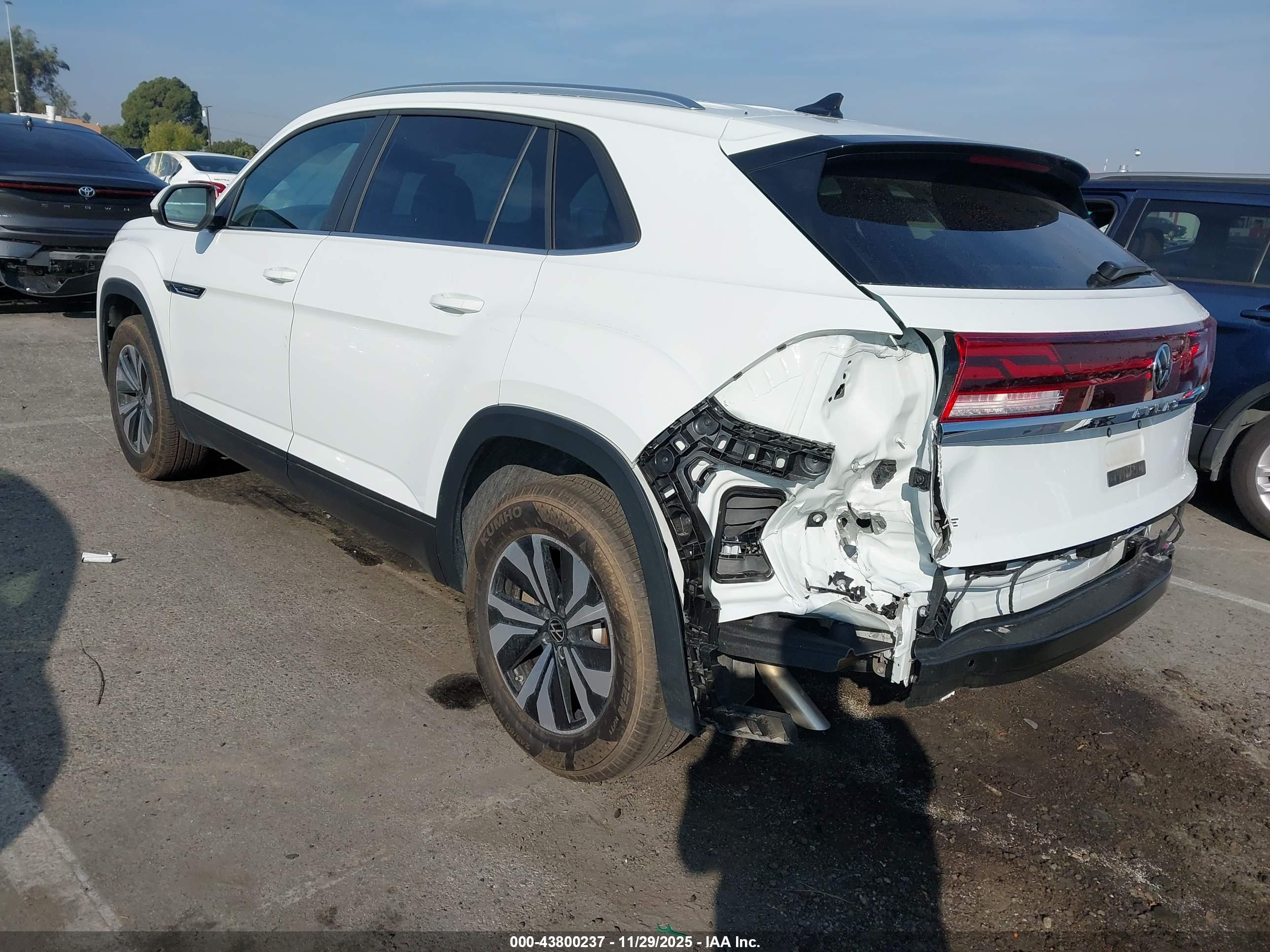 VOLKSWAGEN ATLAS image 3