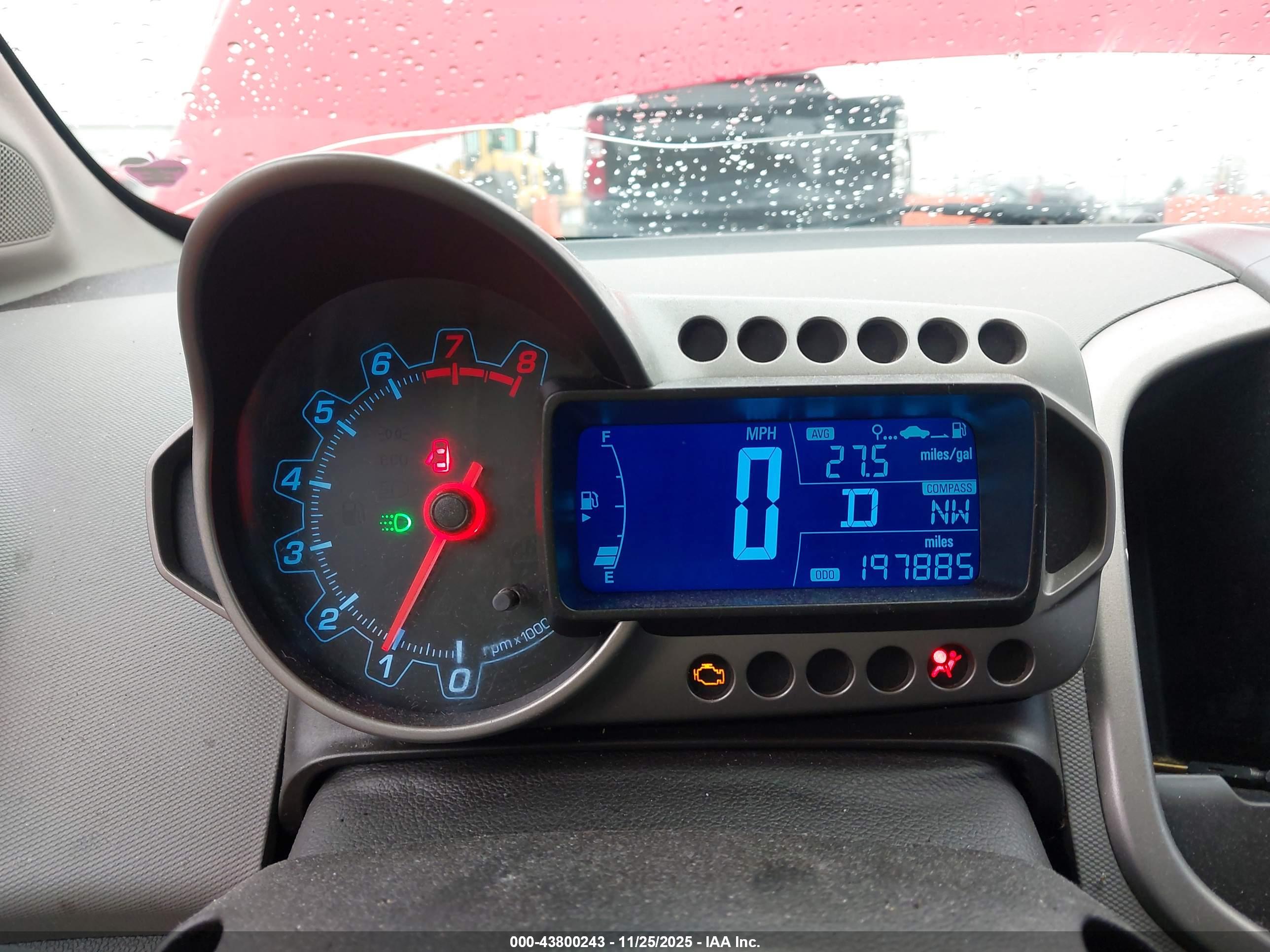 CHEVROLET SONIC image 7