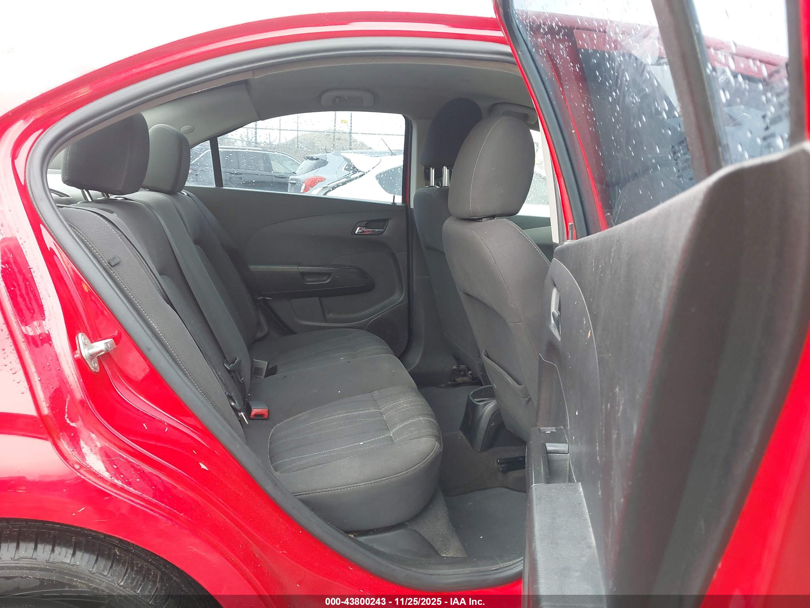 CHEVROLET SONIC image 8