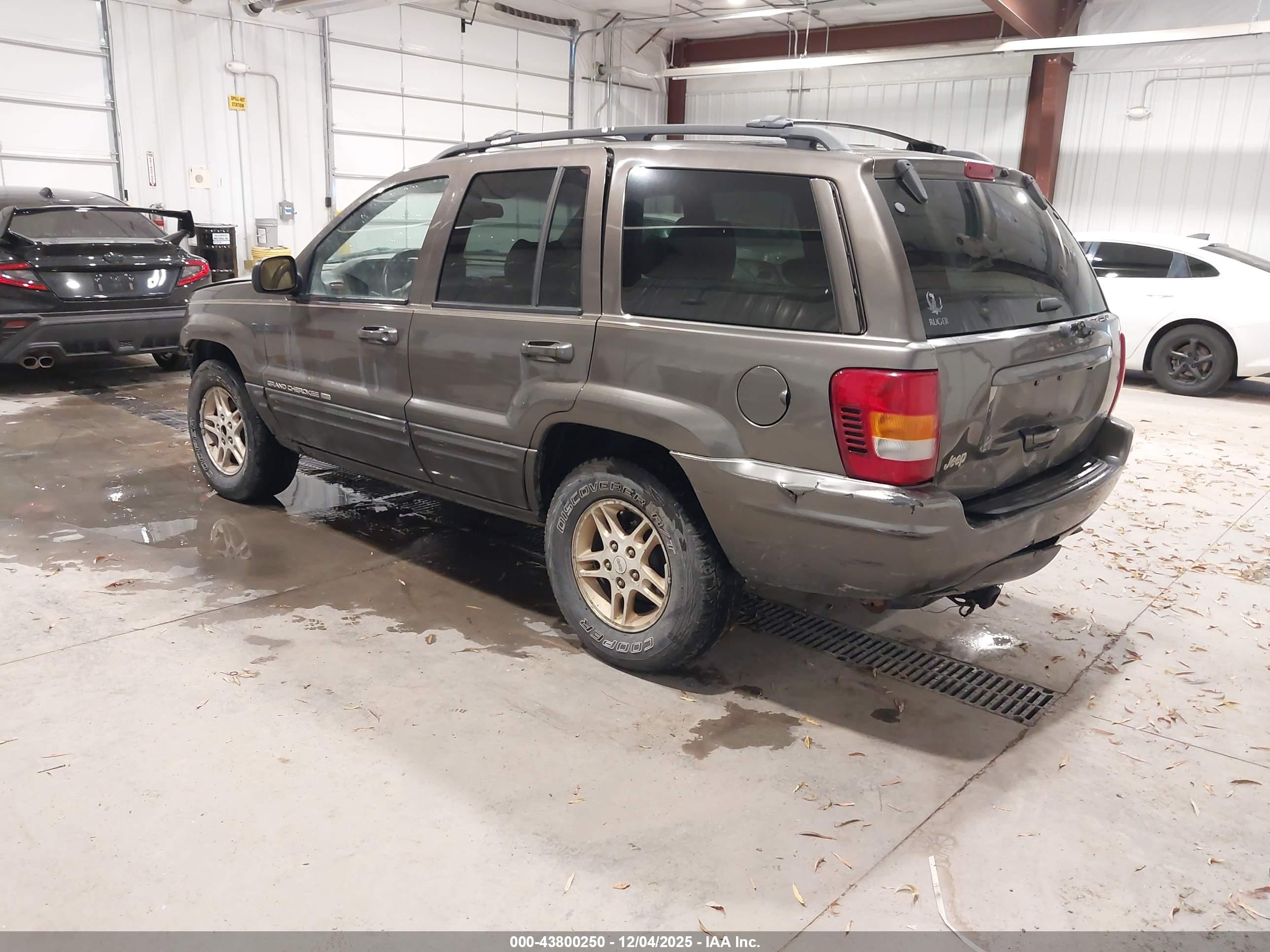 JEEP GRAND image 3