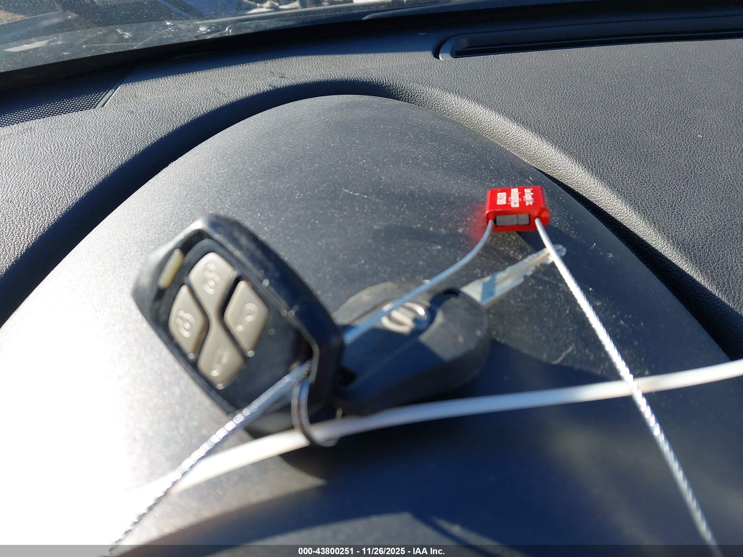 NISSAN ROGUE image 11