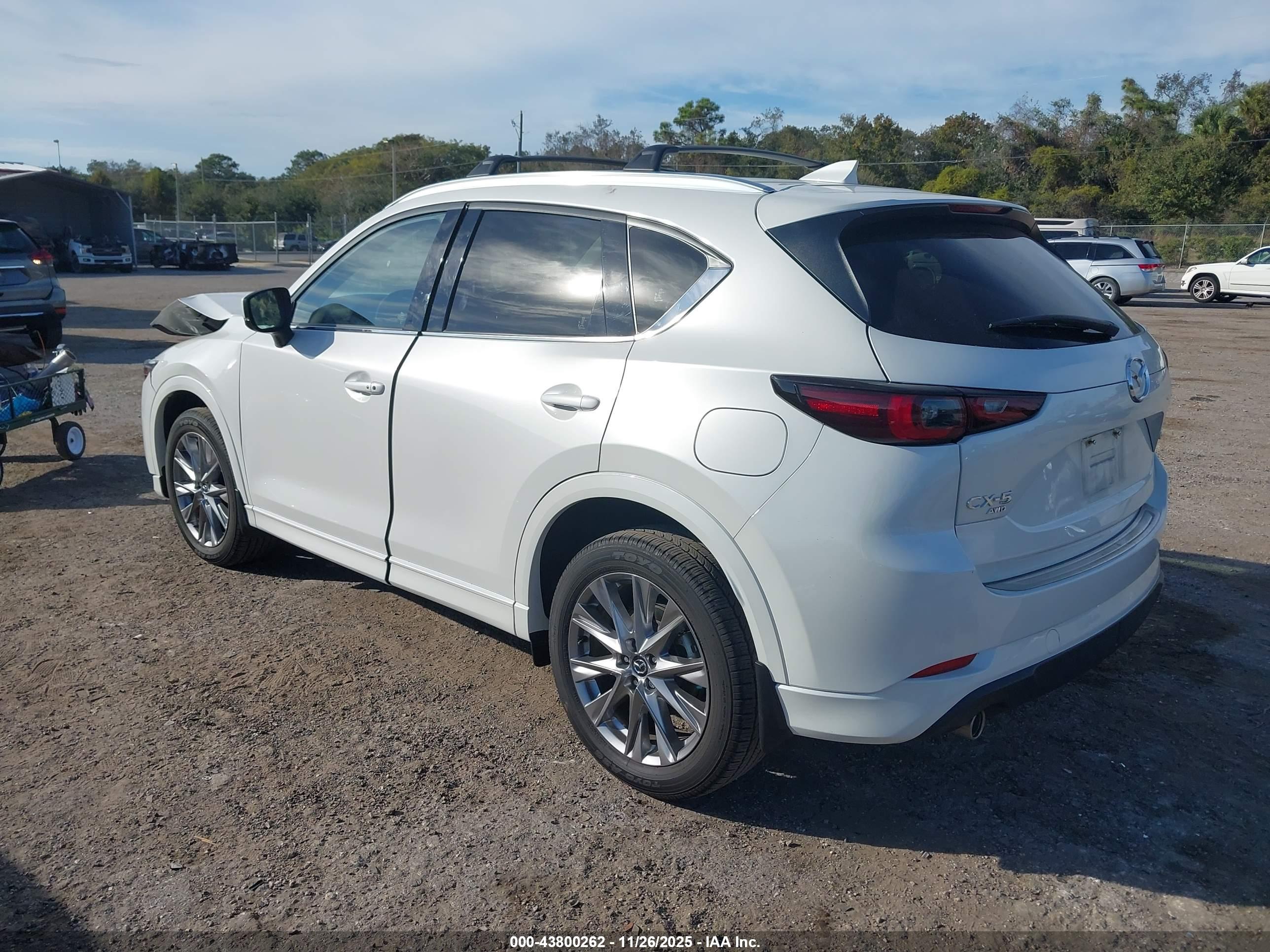 MAZDA CX-5 image 3