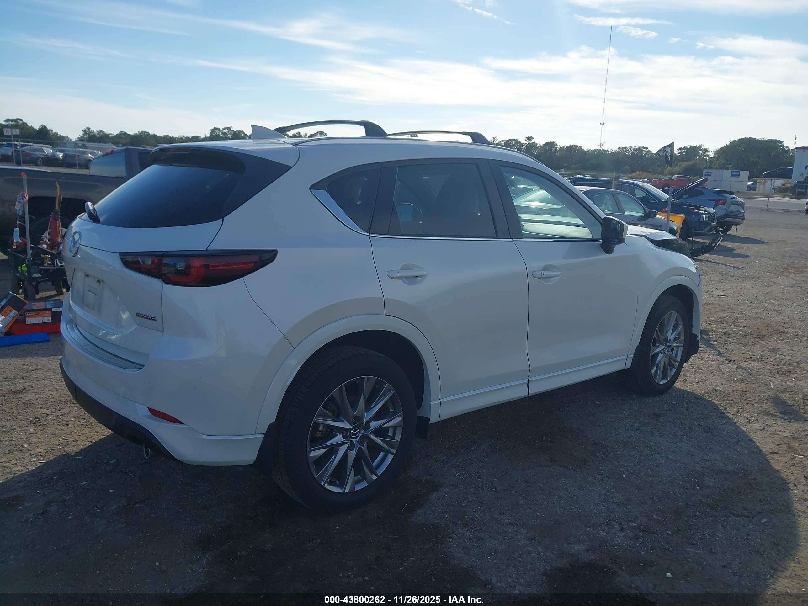 MAZDA CX-5 image 4