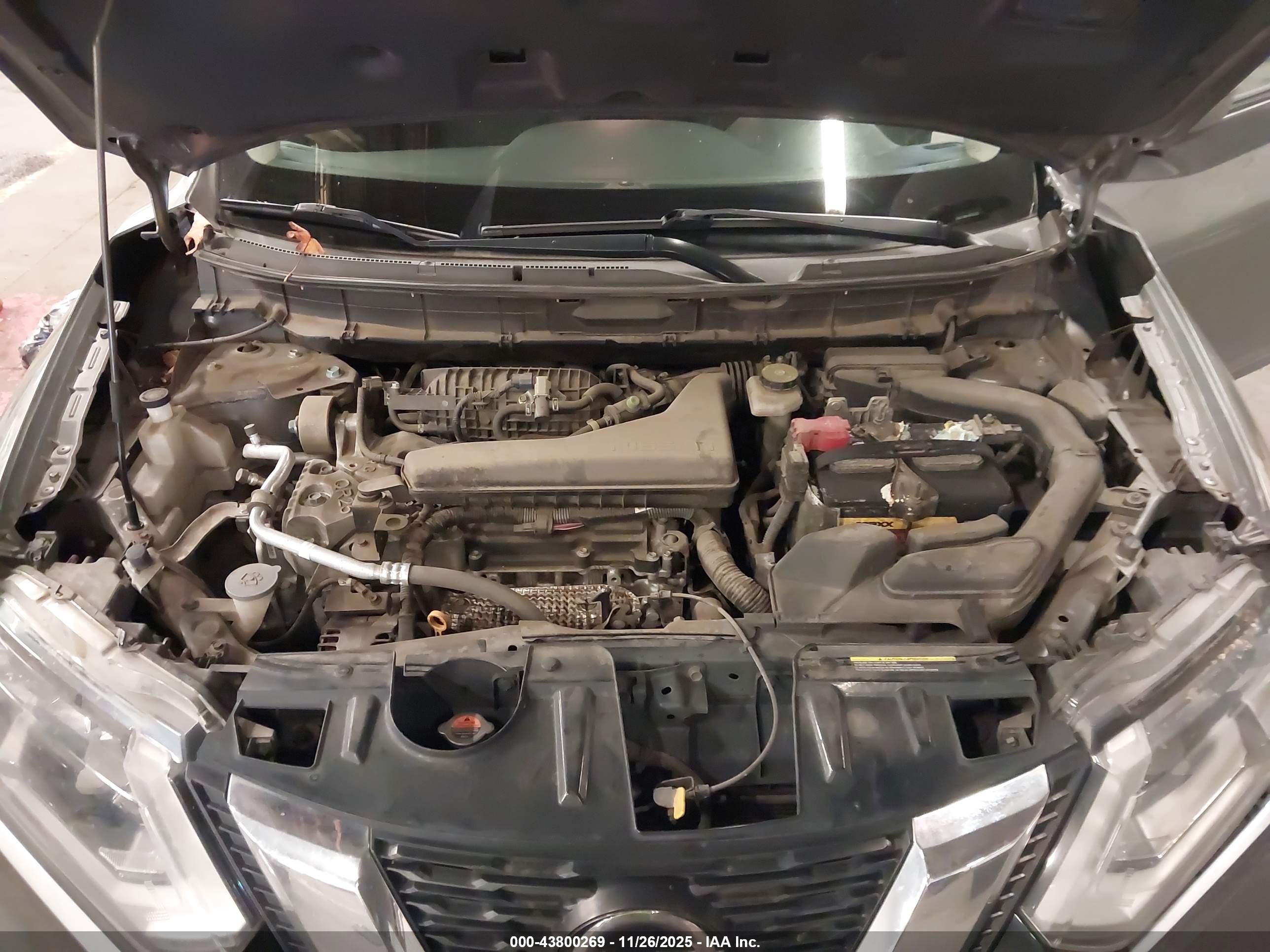 NISSAN ROGUE image 10