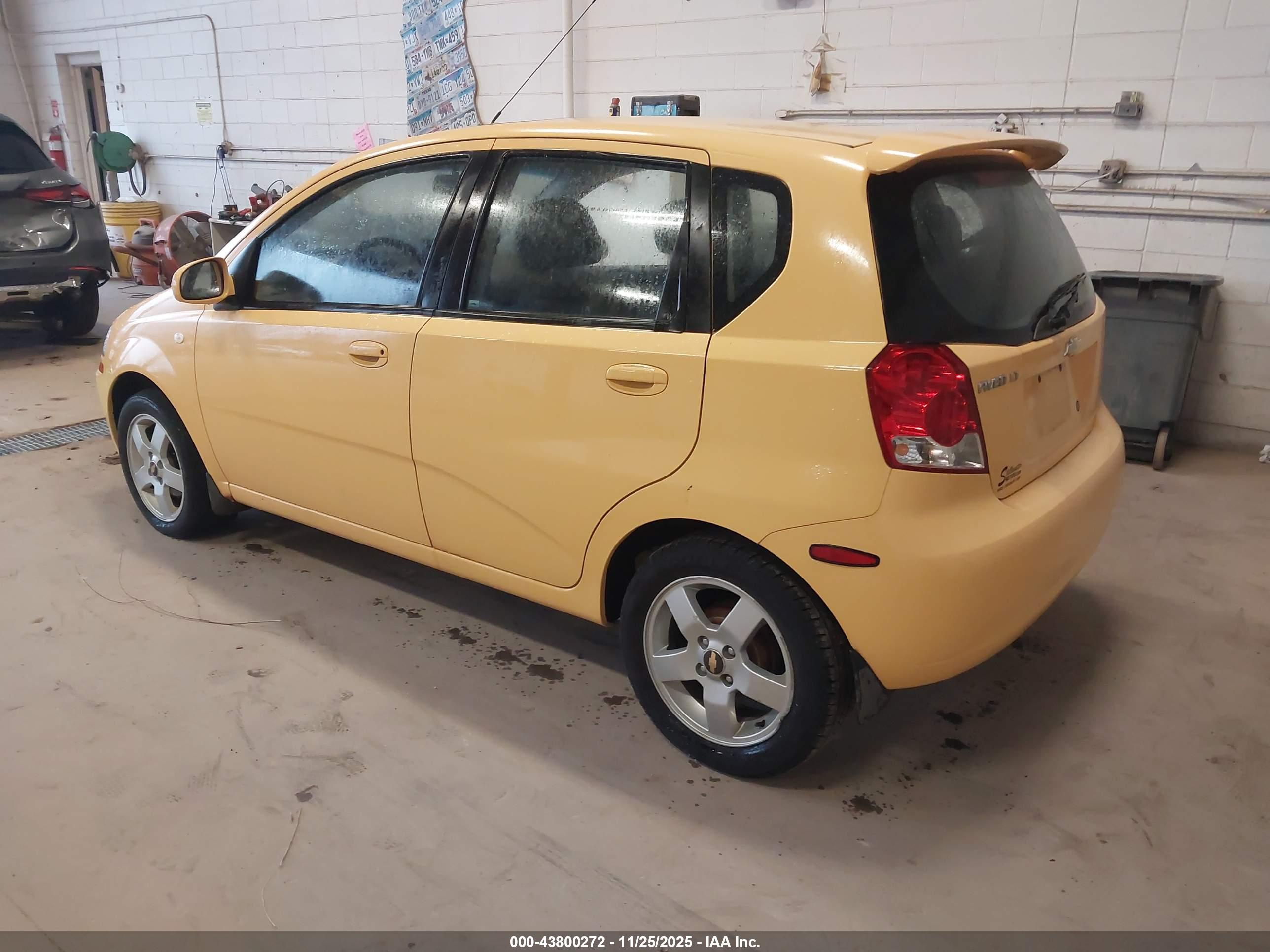 CHEVROLET AVEO image 3