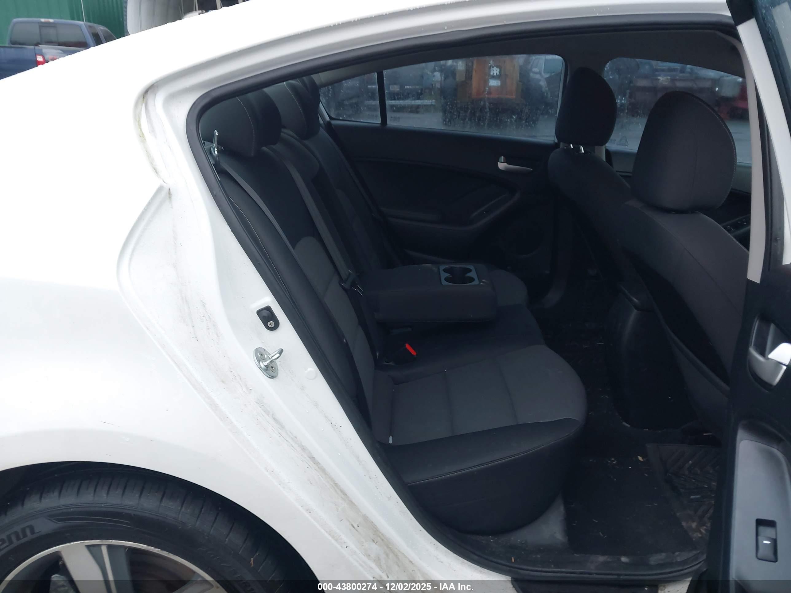 KIA FORTE image 8
