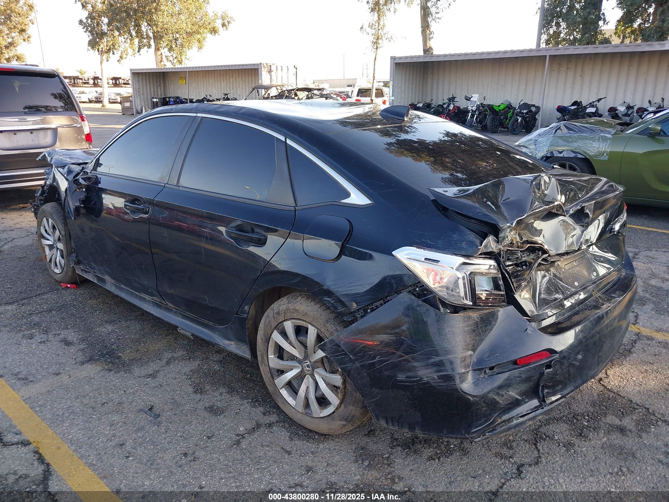 HONDA CIVIC image 3