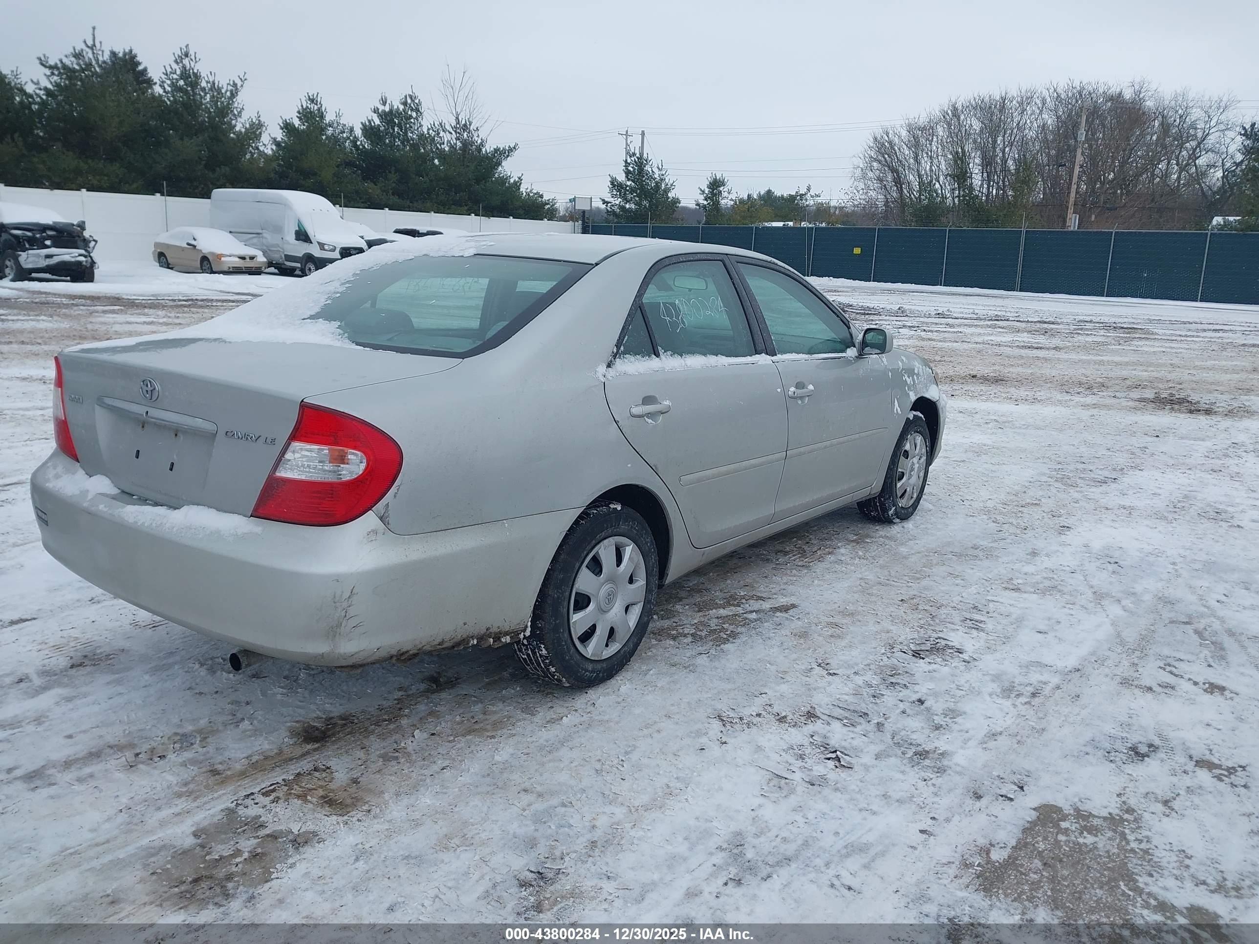 TOYOTA CAMRY image 4