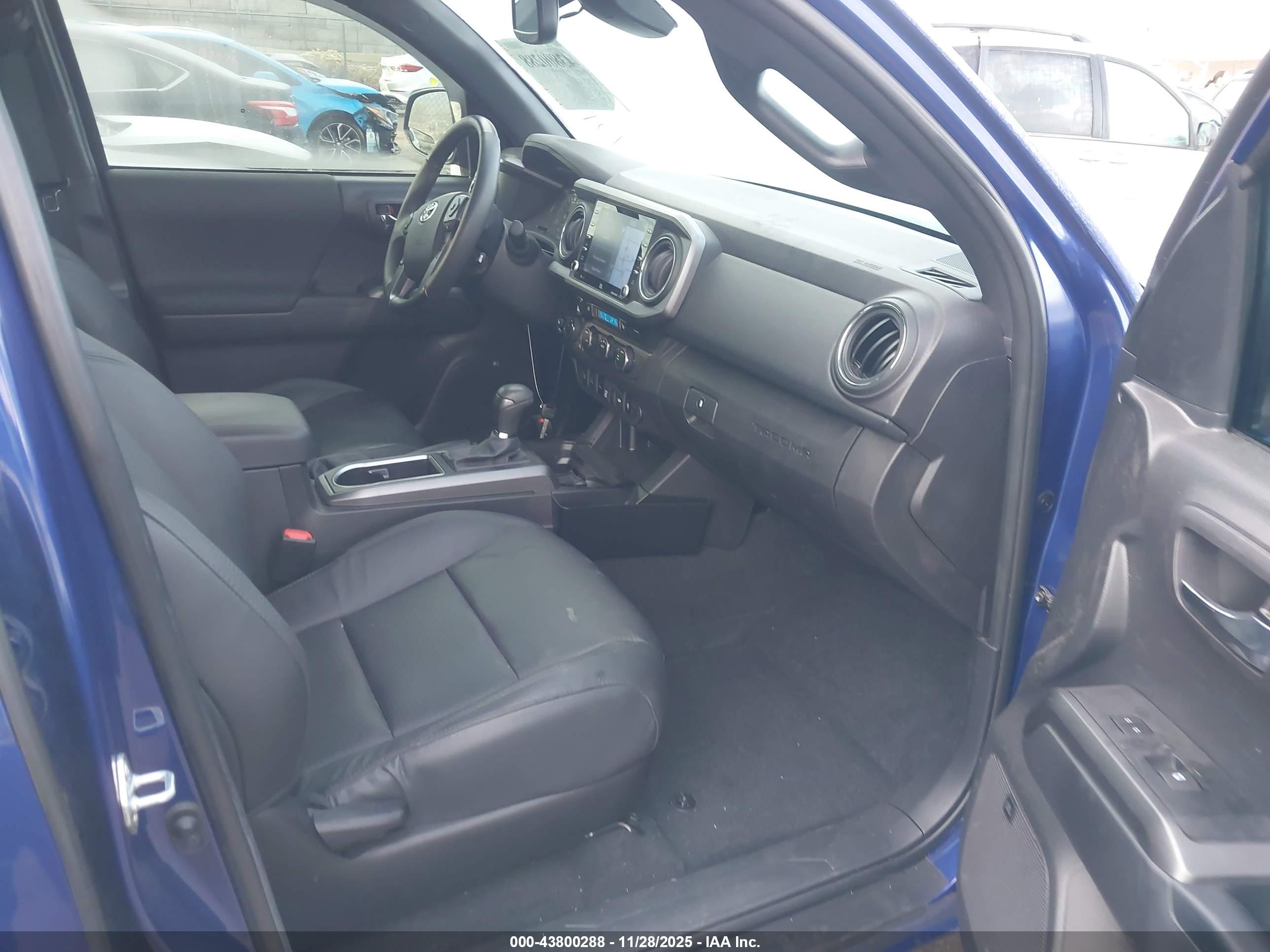 TOYOTA TACOMA image 5