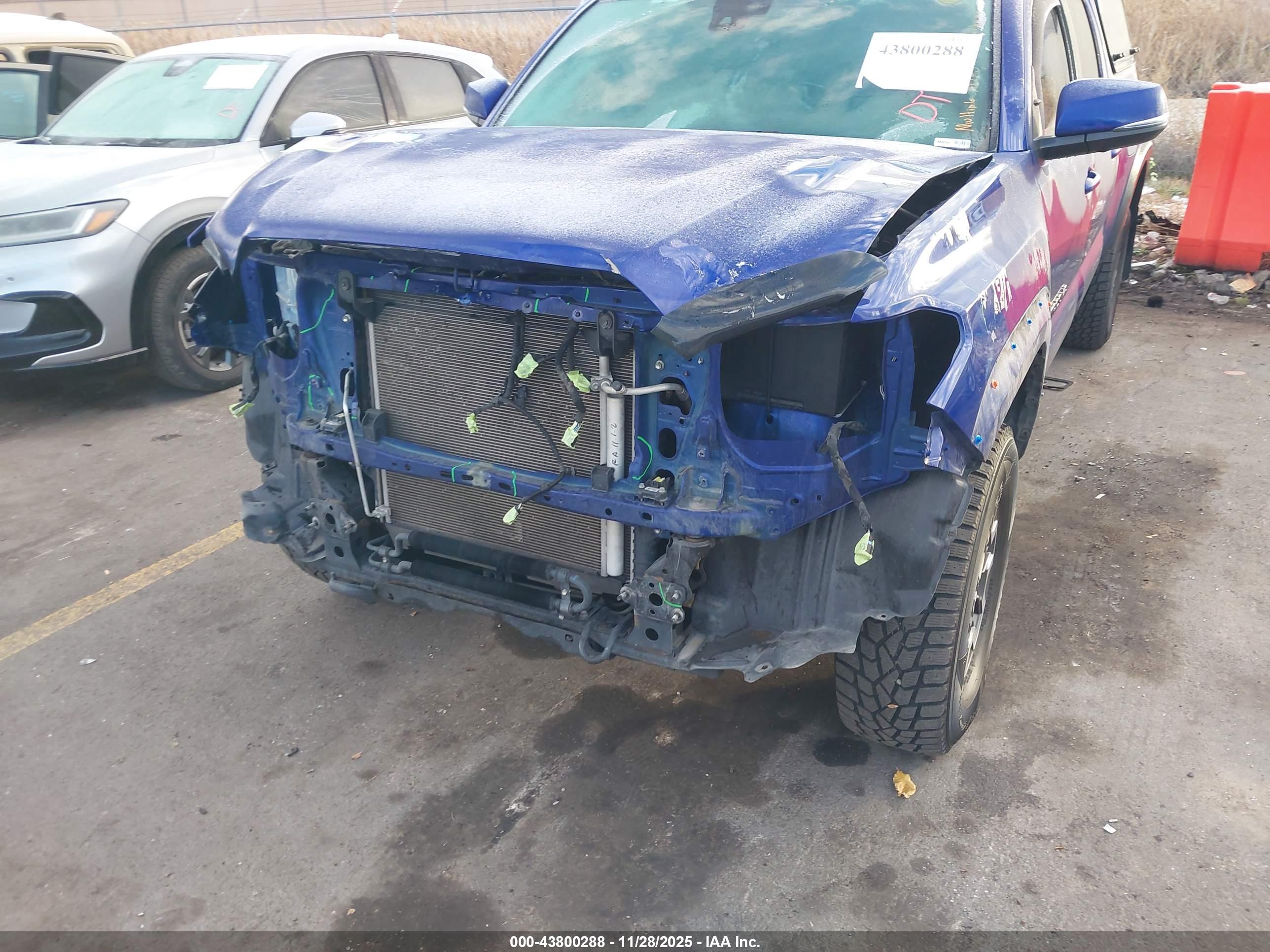 TOYOTA TACOMA image 6