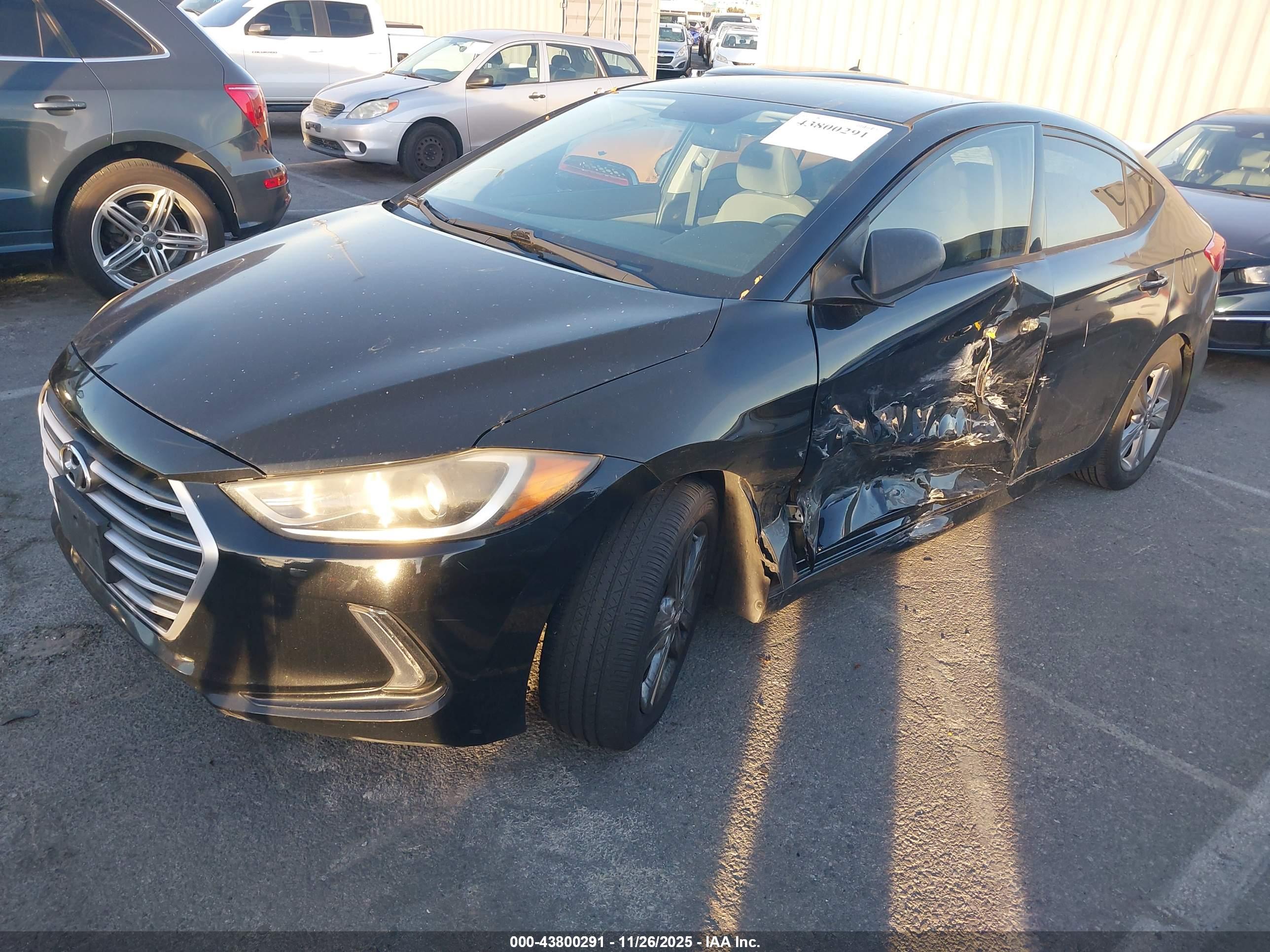HYUNDAI ELANTRA image 2