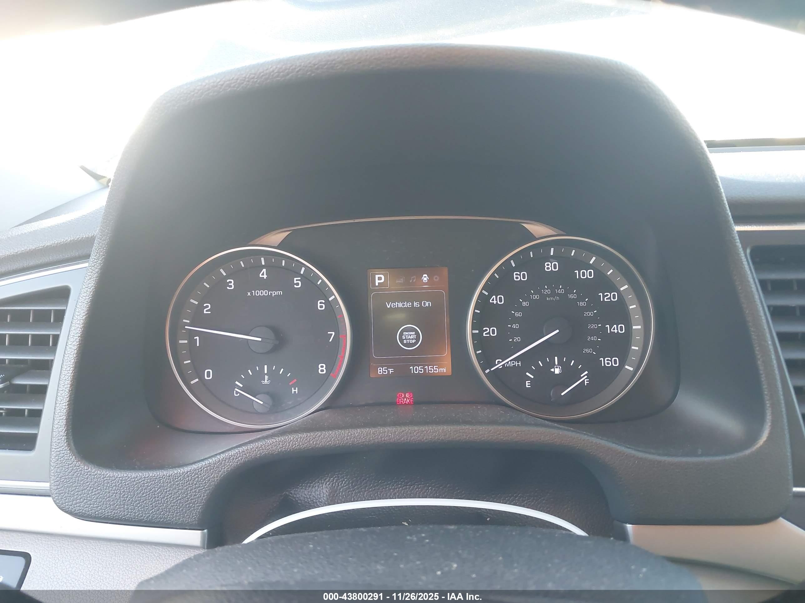 HYUNDAI ELANTRA image 7