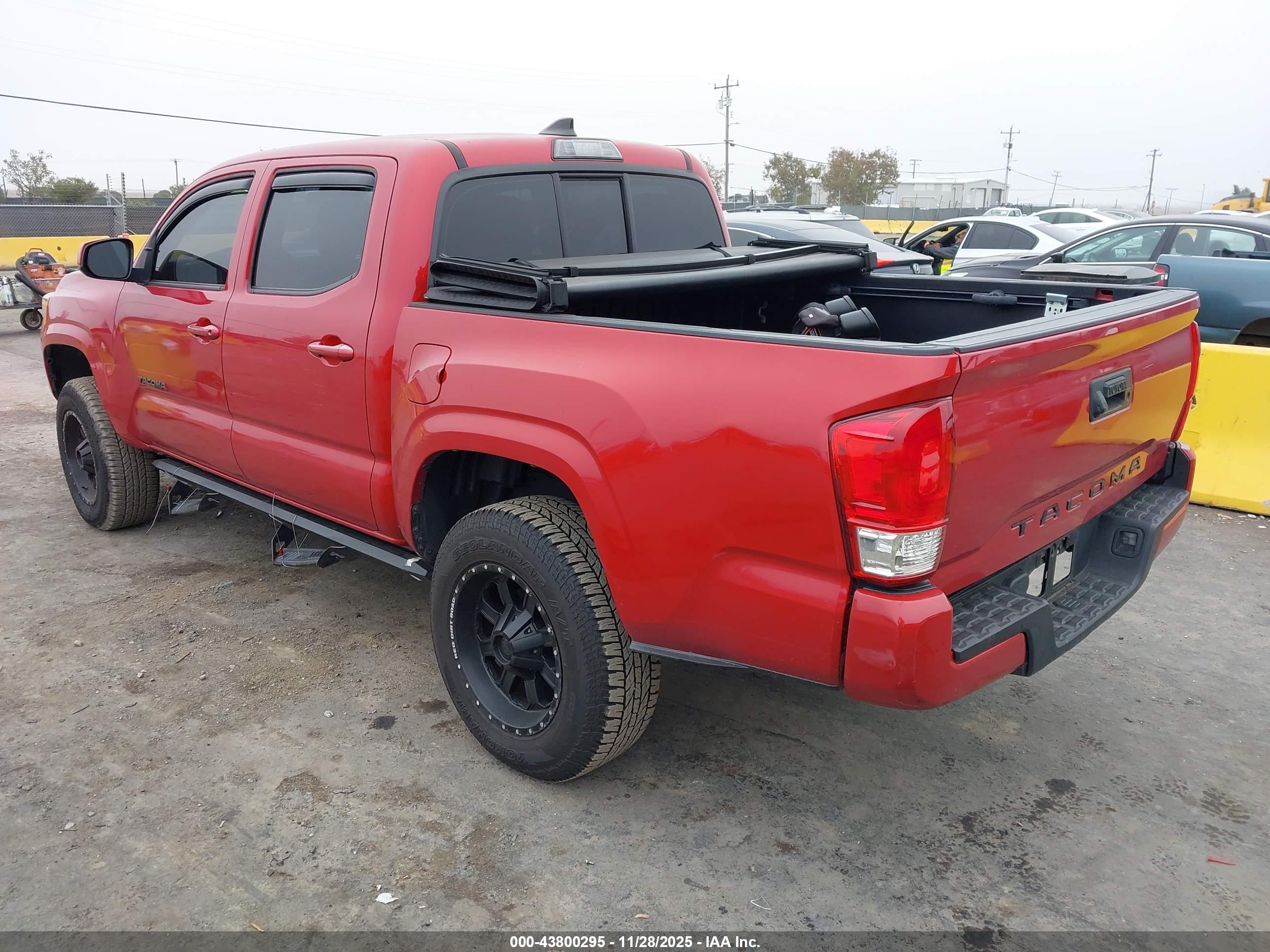TOYOTA TACOMA image 3